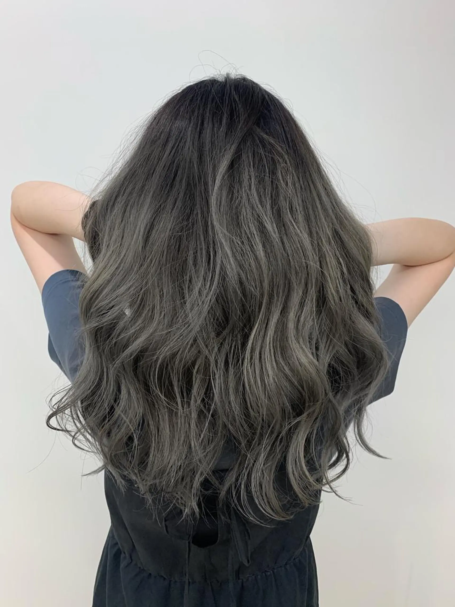 ロング 心斎橋/海外レイヤー 募集中三好玲奈のヘアスタイル