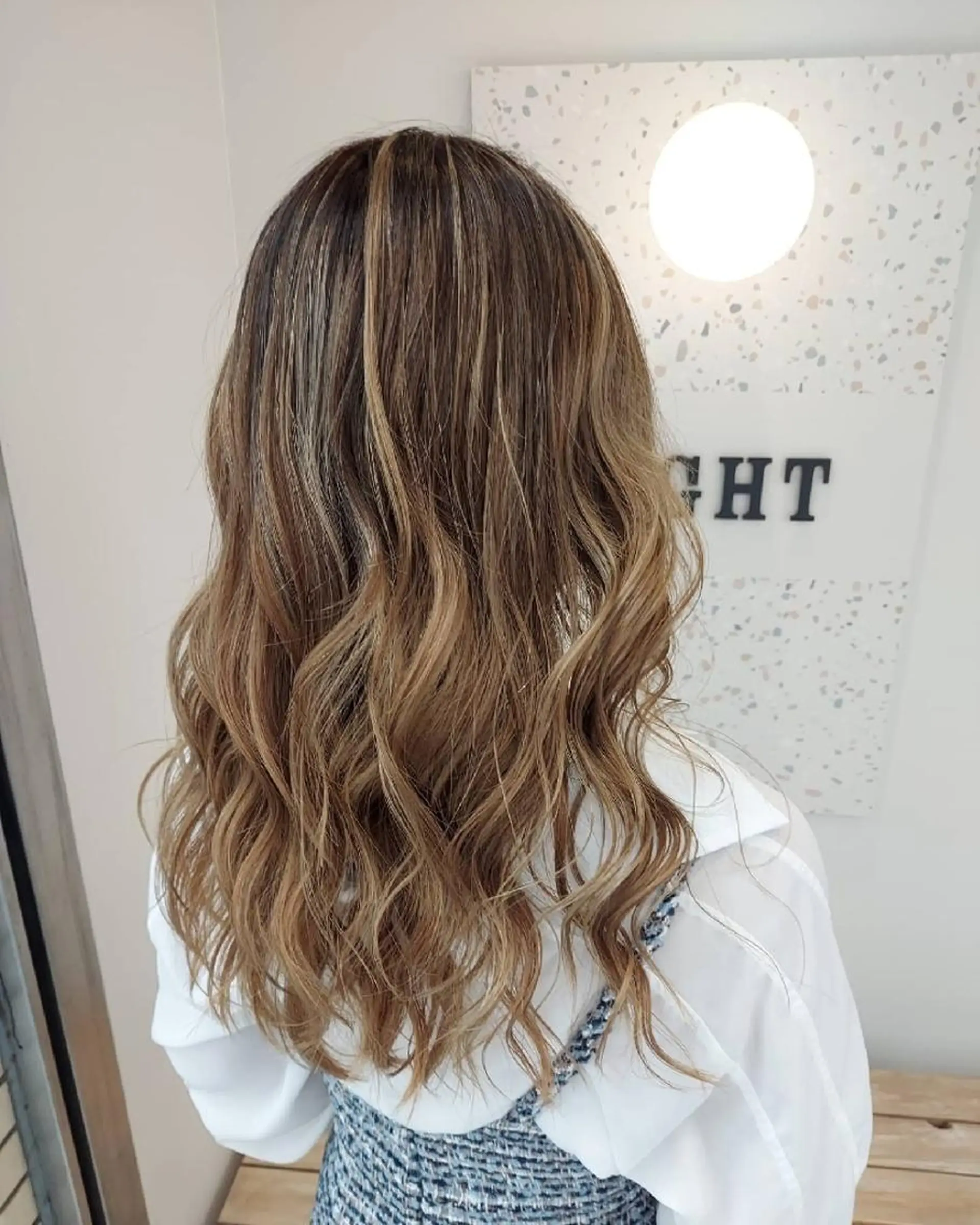 ロング カラー バレイヤージュ レイヤーカット grow上野御徒町【グロウ】所属・ブリーチ・ハイトーン 特化🎉内山のヘアスタイル