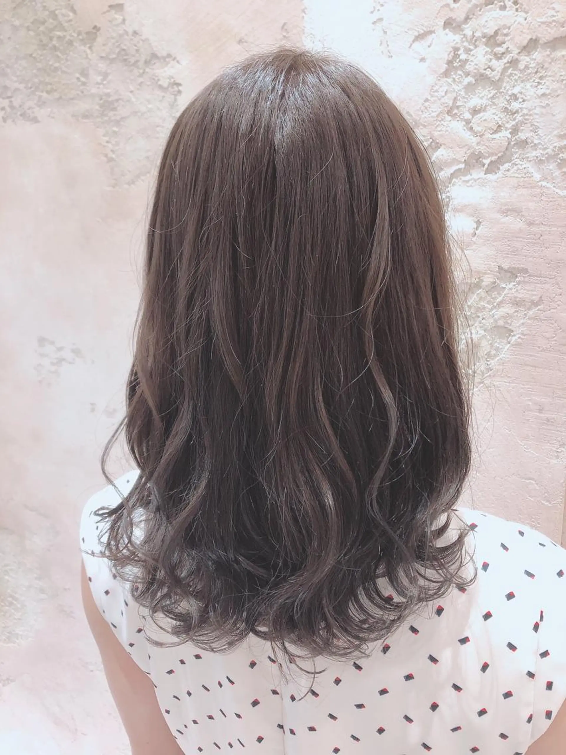 ミディアム アッシュ カット ヘアカラー トリートメント 代表山口ひな 髪質改善のプロのヘアスタイル