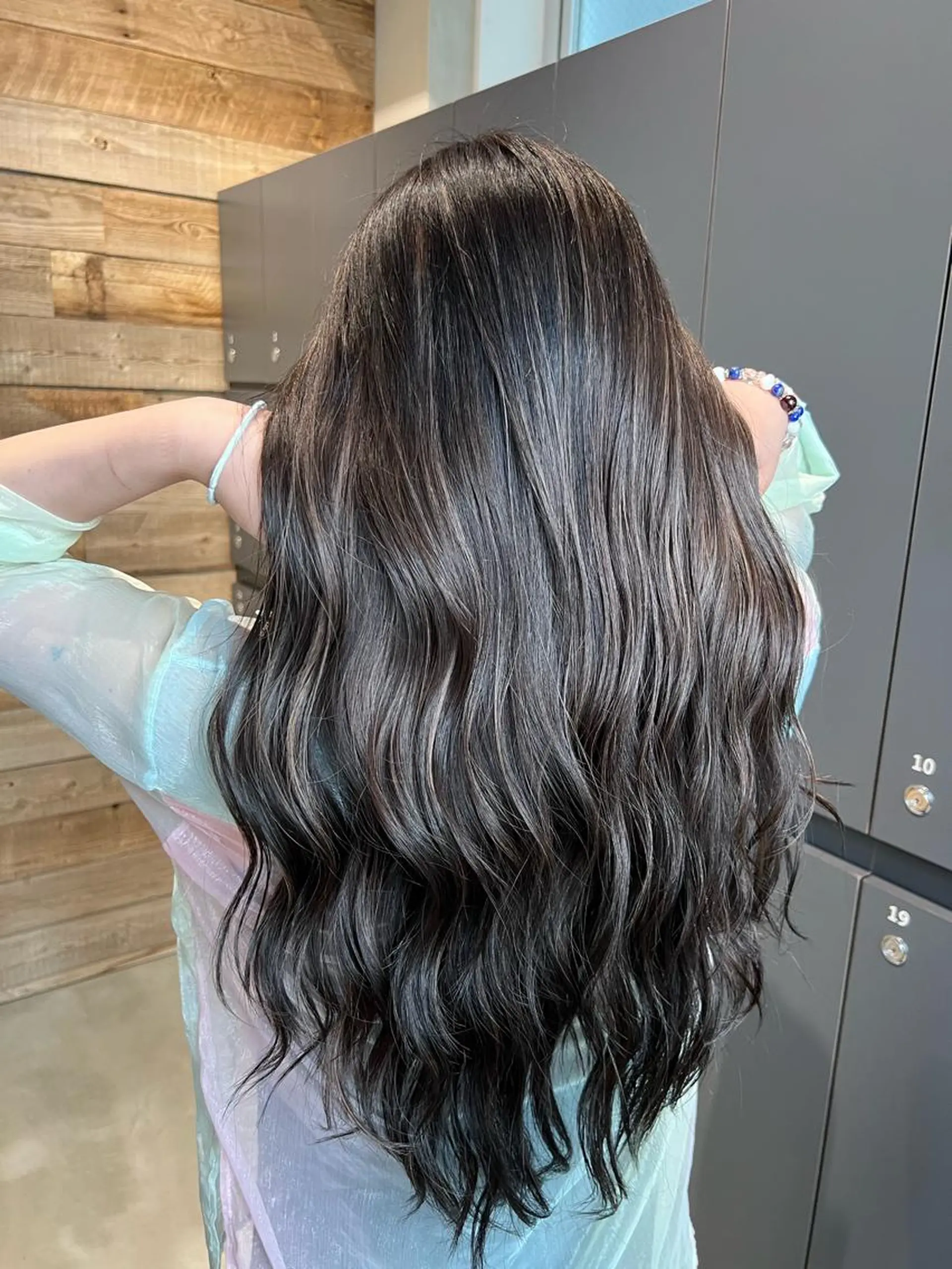 ロング ハイライト ヘアカラー 🇺🇸ハイライト特 化美容師🇺🇸漆沢のヘアスタイル