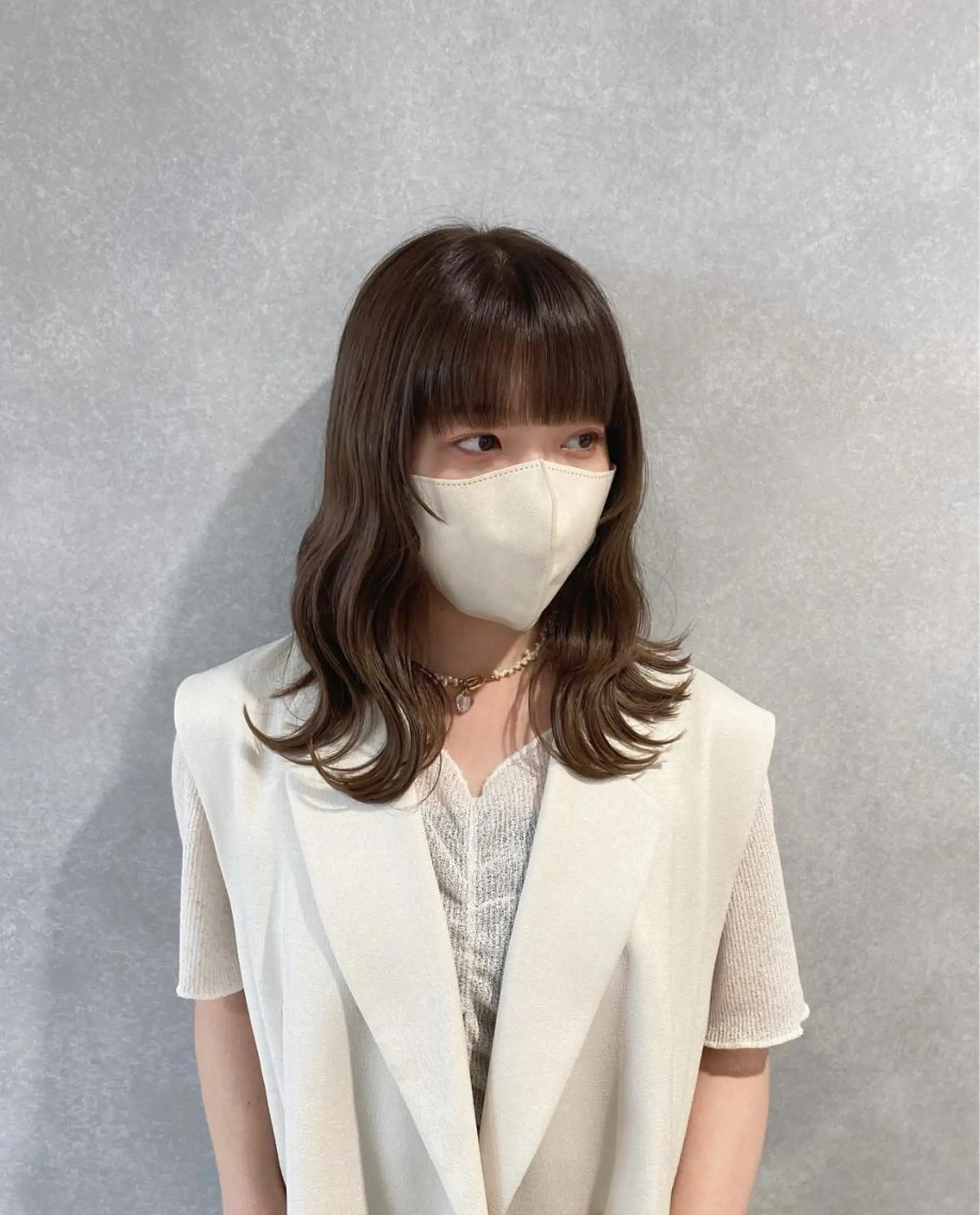 ミディアム カット 唐澤 千尋のヘアスタイル