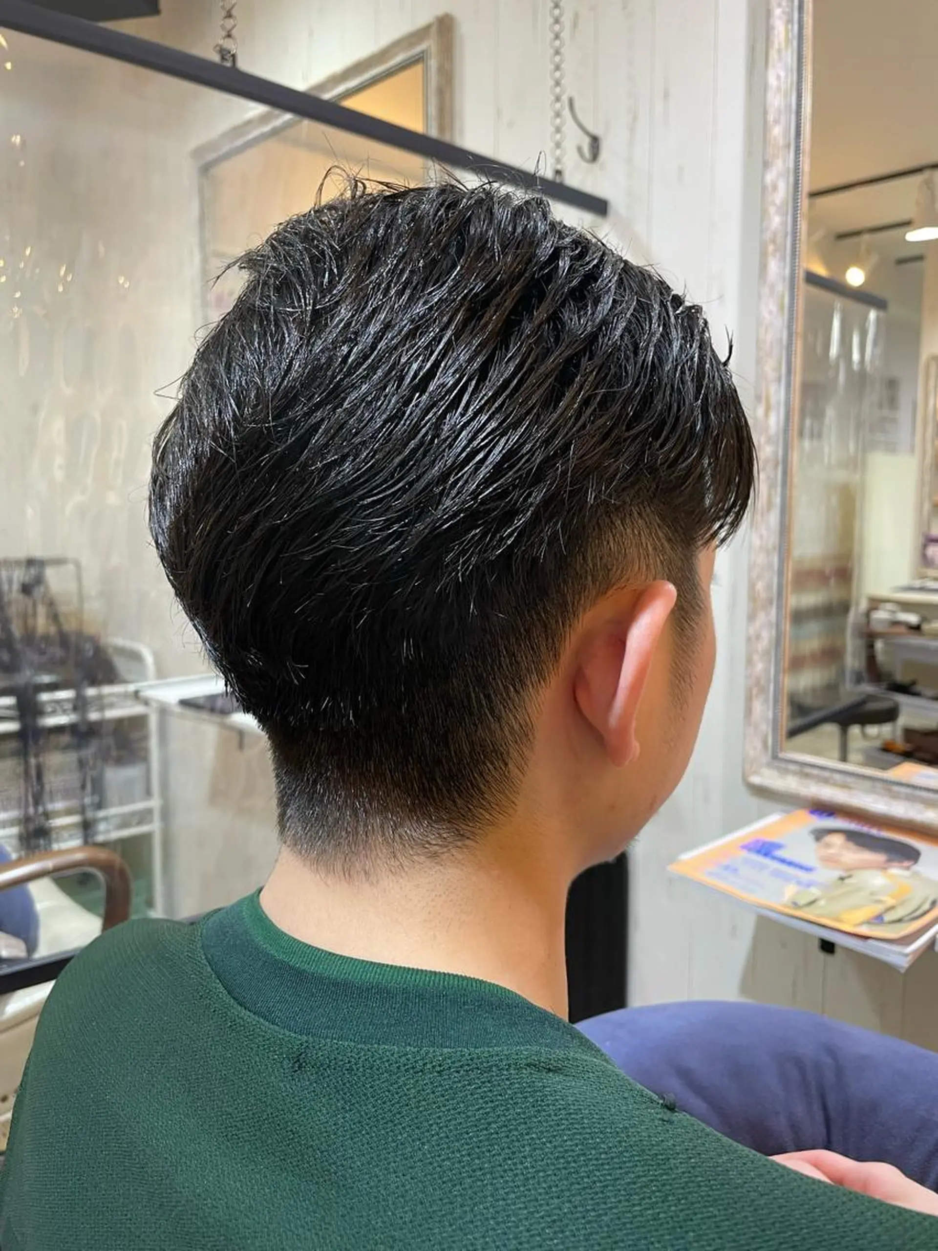 ショート メンズ メンズハイライト ツーブロック 刈り上げ メンズウルフカット アッシュ カット 【垢抜け大人髪】 TIARA西山のヘアスタイル