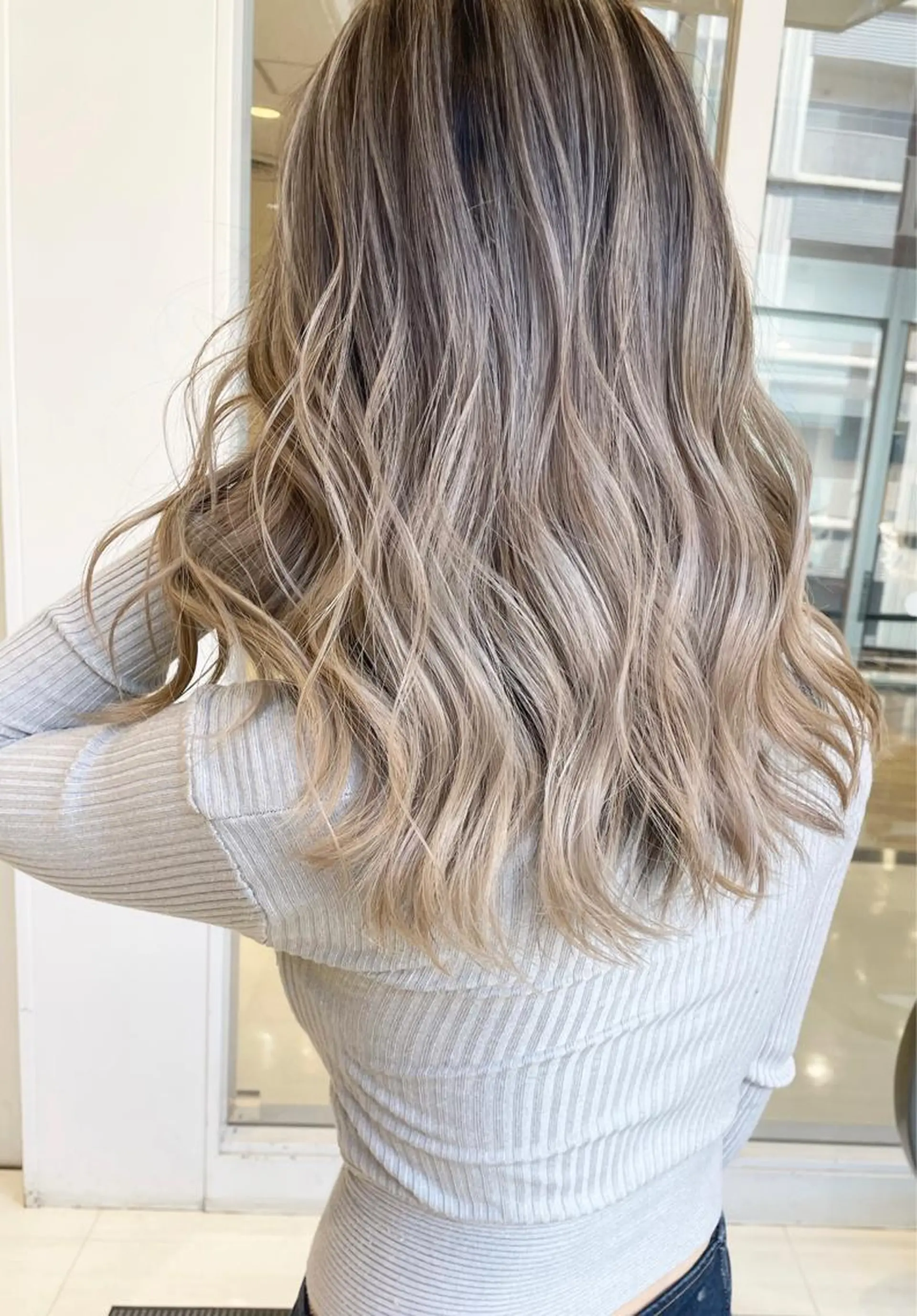 ミディアム カラー SALOWIN  原宿ash所属・タナカ タクヤのヘアスタイル