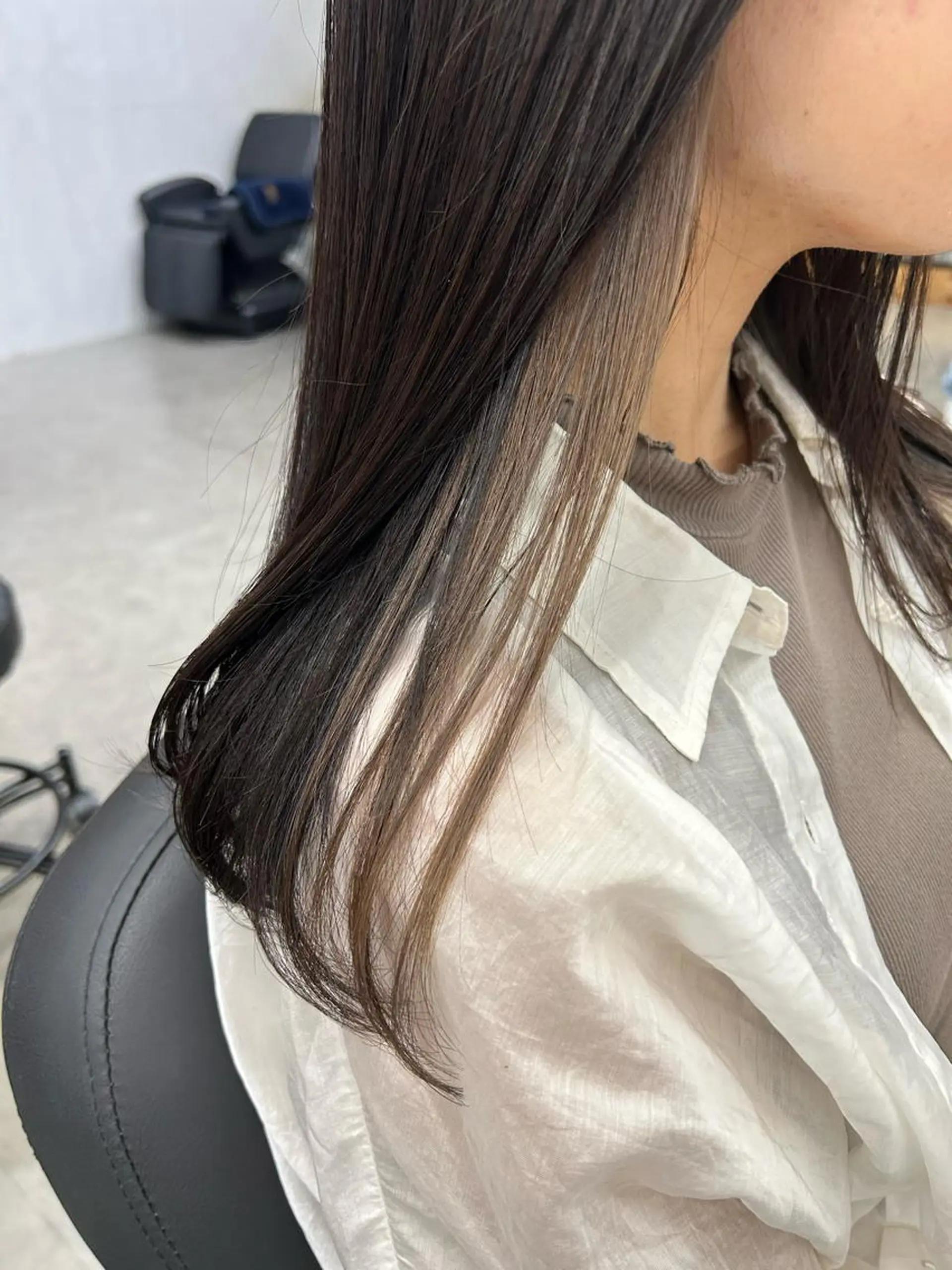 ロング N/デザインカラー 🌿ナギのヘアスタイル