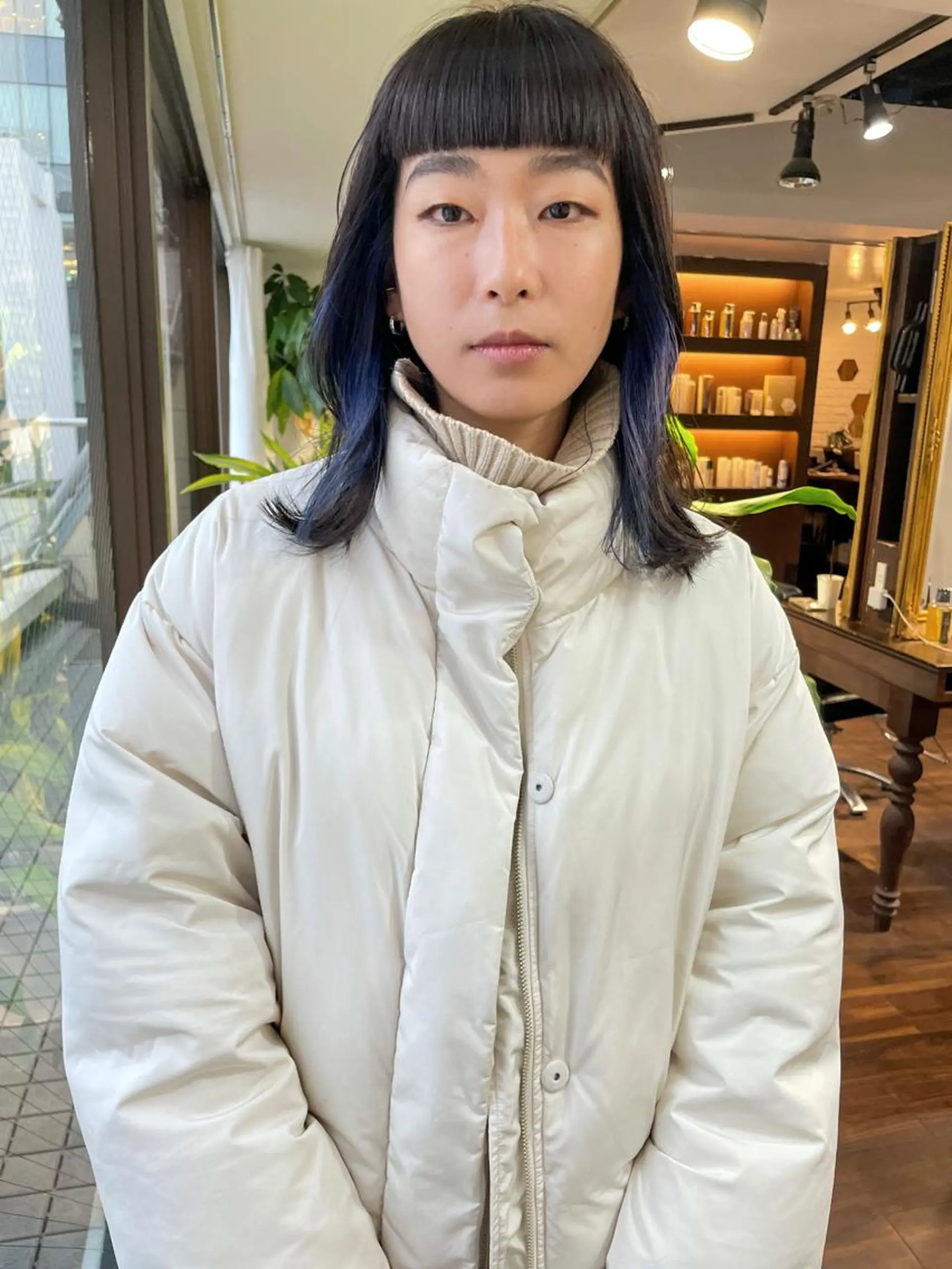 ミディアム オカモト ミユウのヘアスタイル