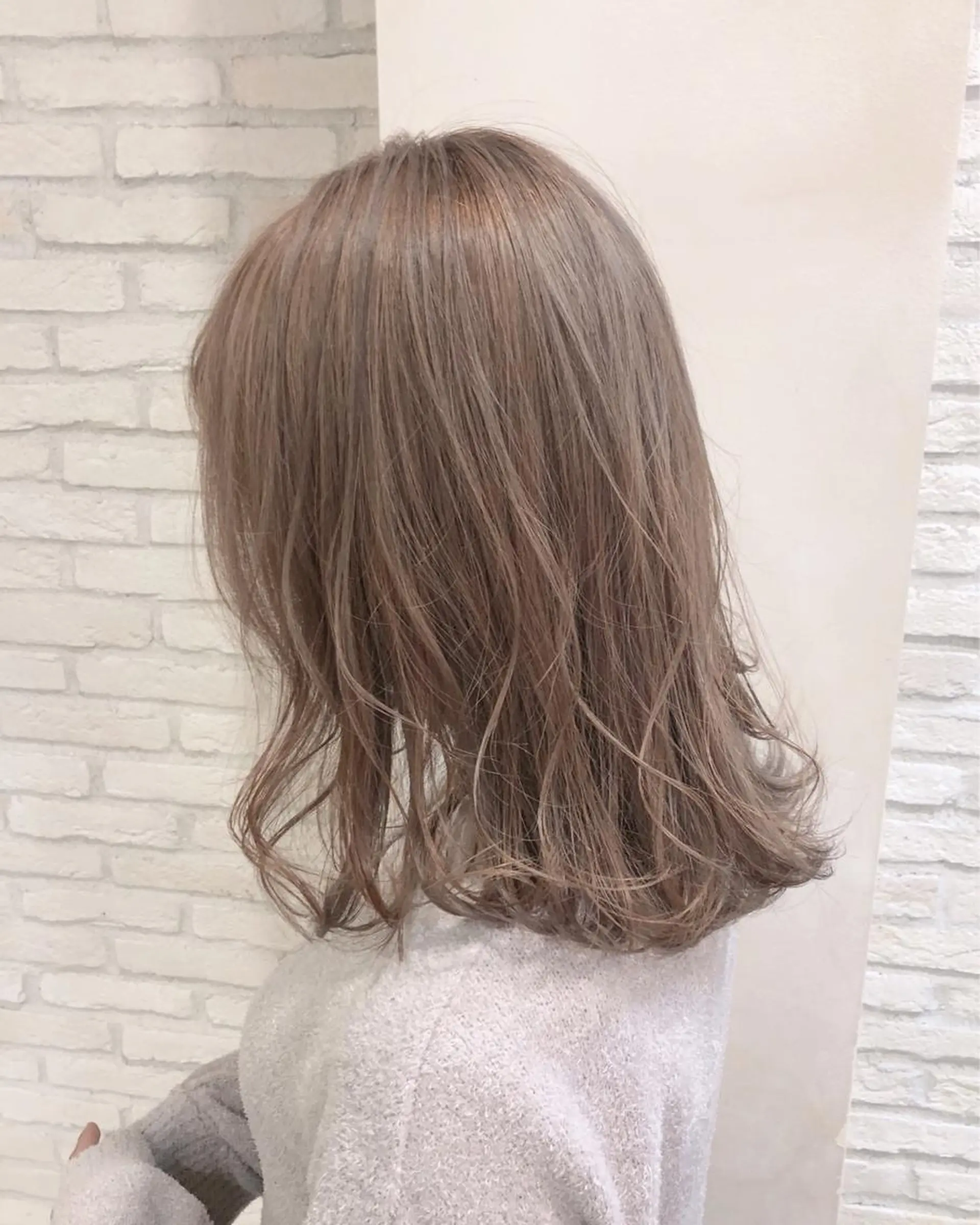 ミディアム カラー HAUS 片山みほのヘアスタイル