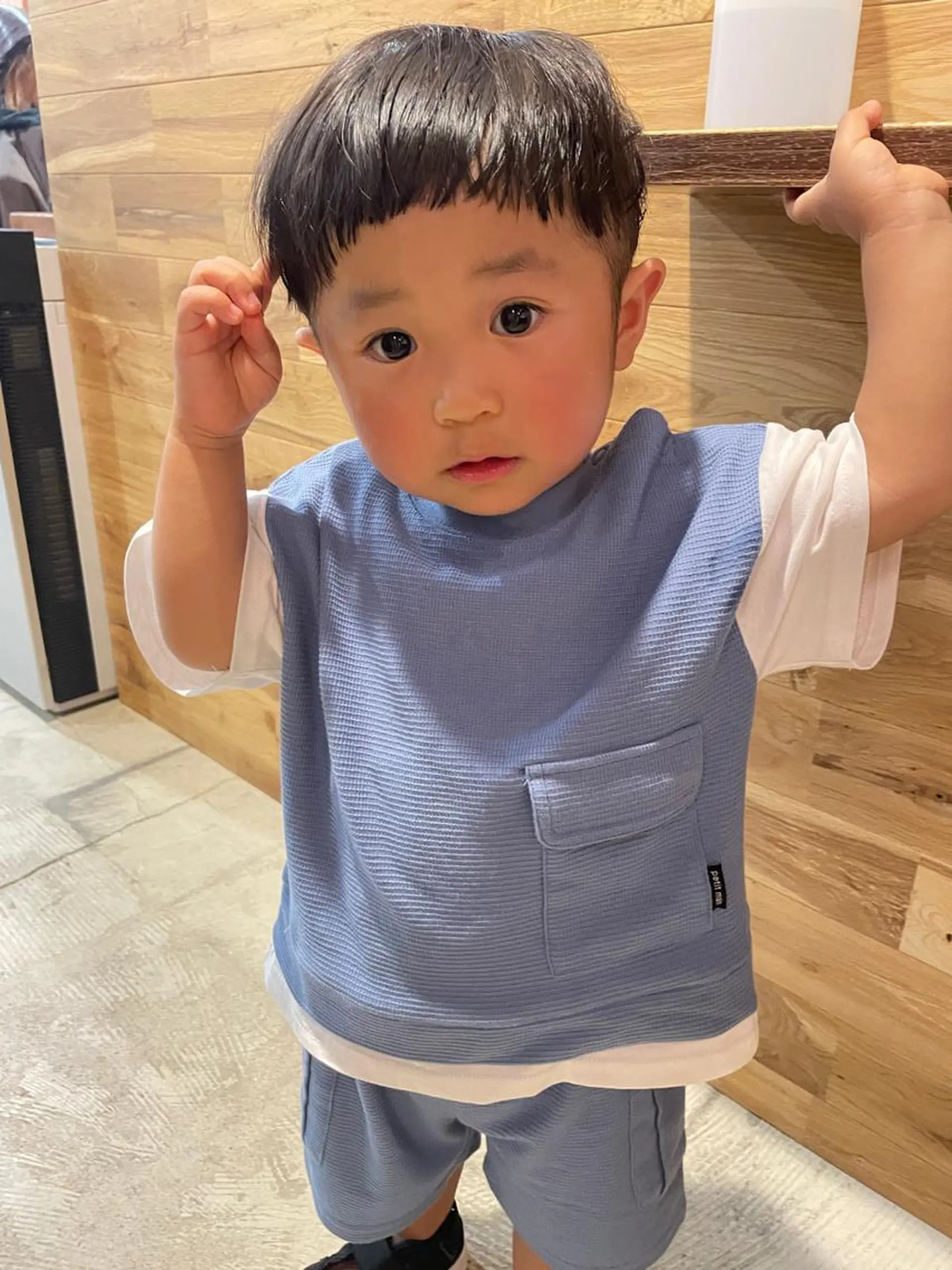 ショート カット さの あやねのヘアスタイル