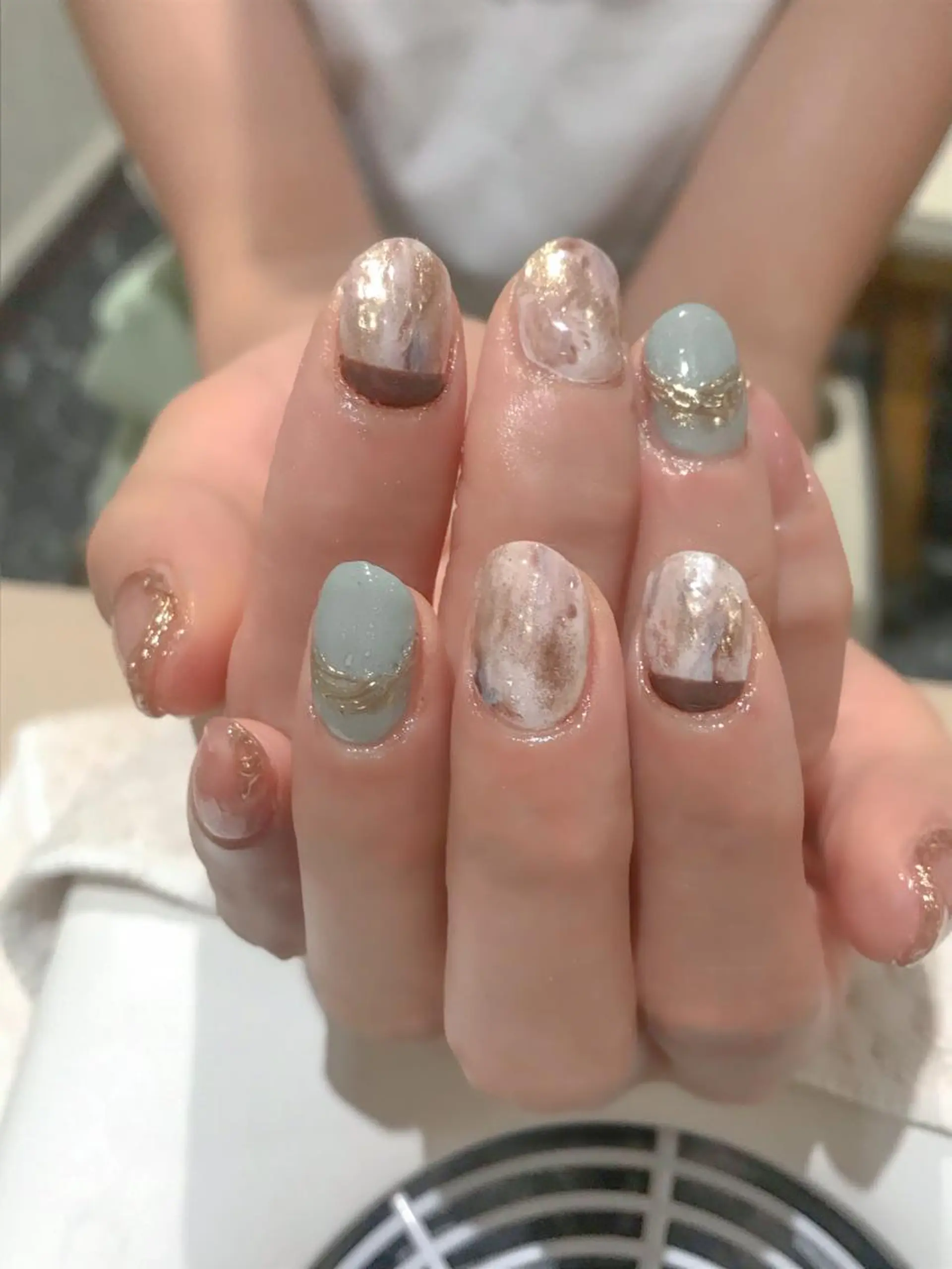 ネイル ブラウン ニュアンスネイル Nyanco Nailのネイルデザイン