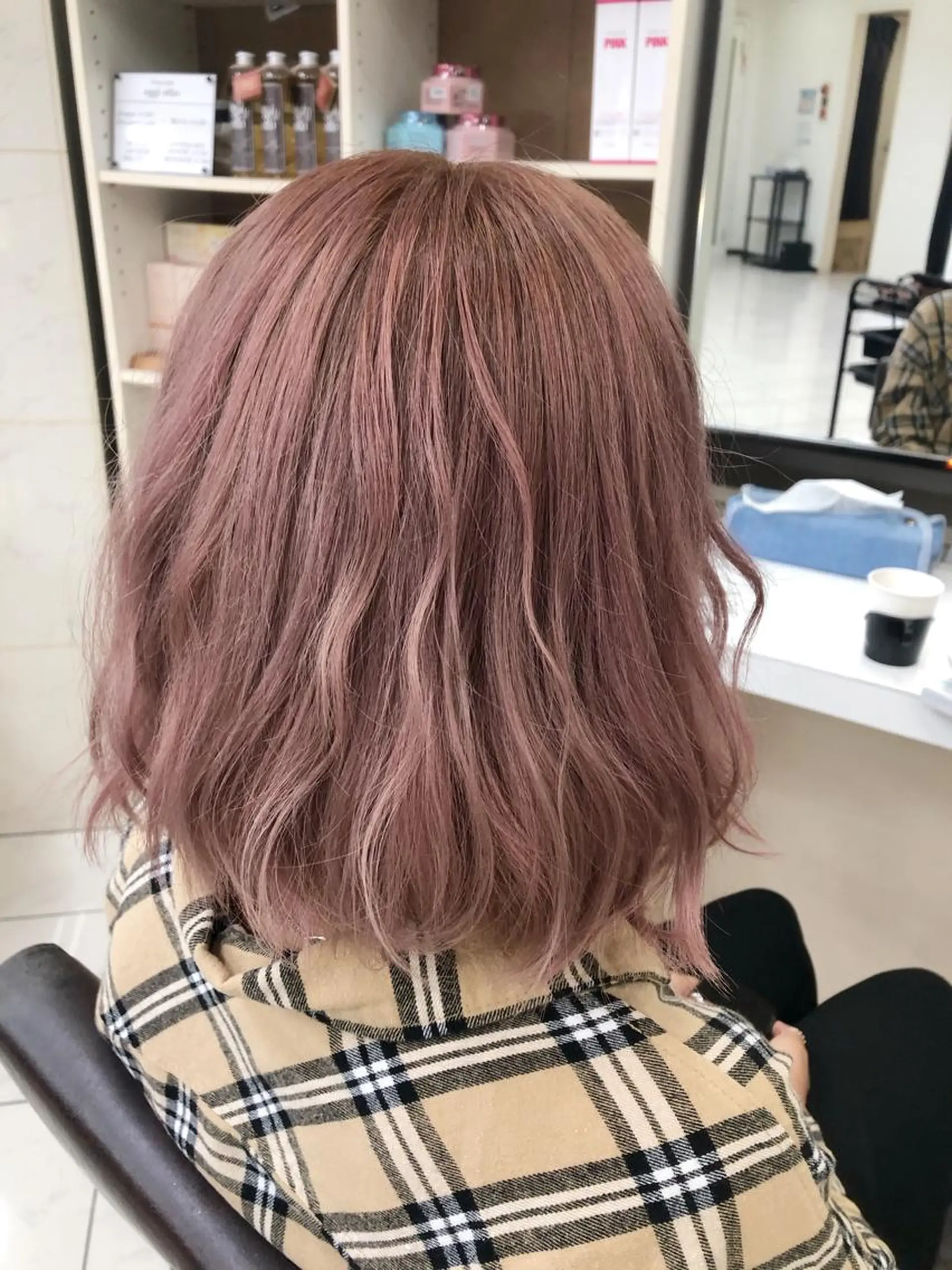 ミディアム カラー 有人/バレイヤージュ /シャドールーツのヘアスタイル