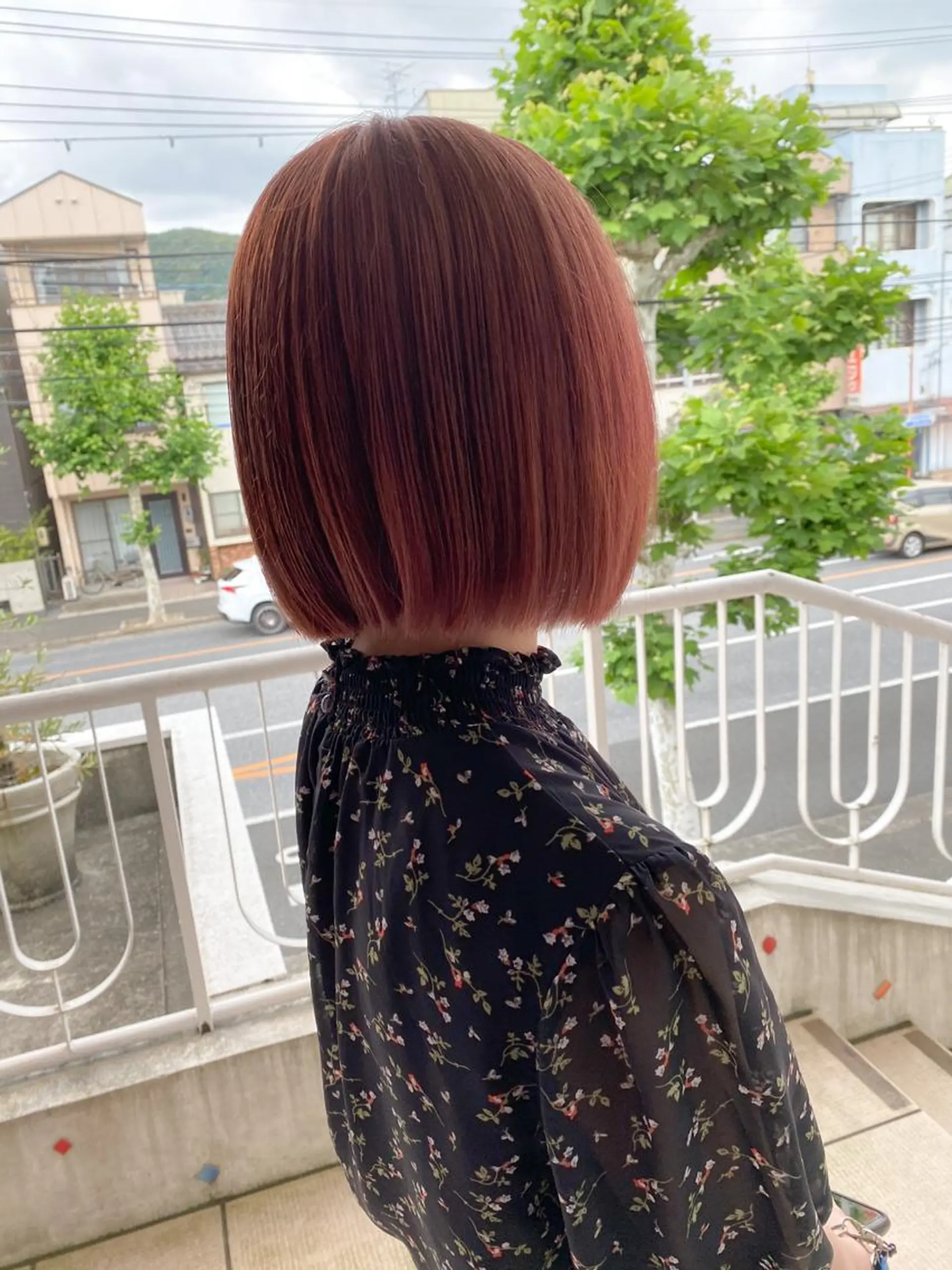 ショート 切りっぱなしボブ ボブ レイヤー/顔まわり 縮毛矯正/月城宏清のヘアスタイル