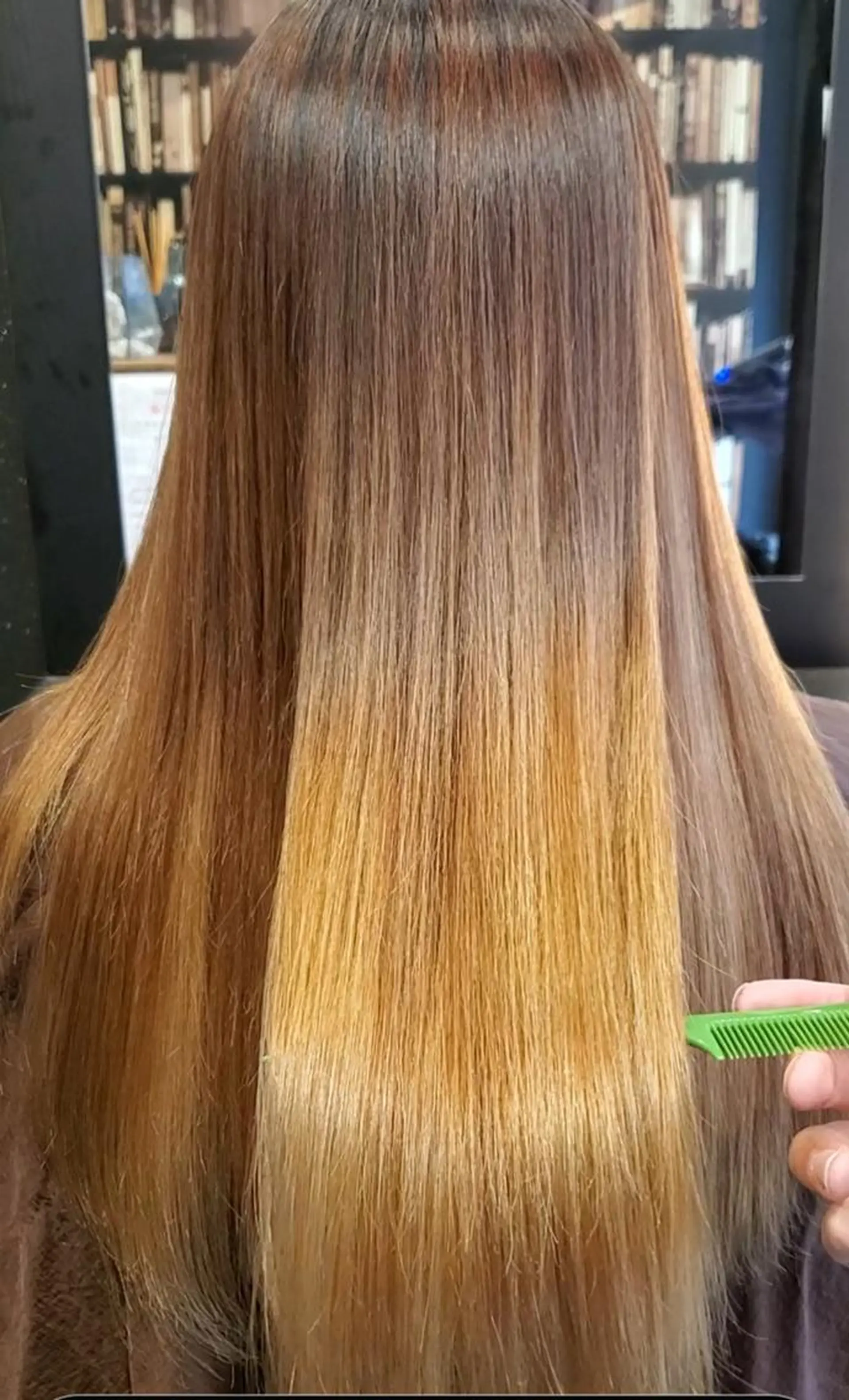 ロング EARTH 池田　雄太のヘアスタイル