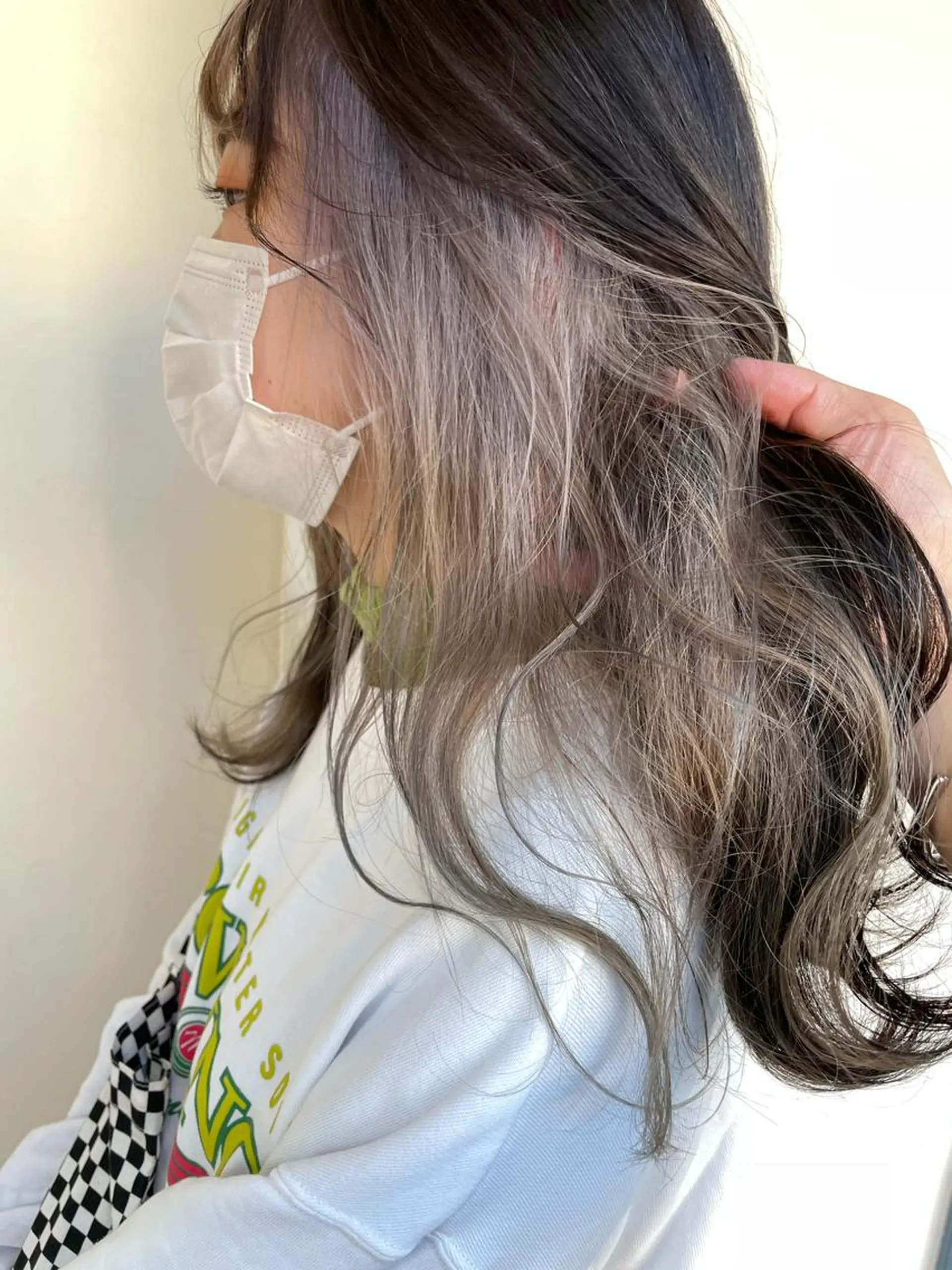 セミロング ヘアカラー ブリーチ毛矯正.髪質 改善.髪にドラマをのヘアスタイル