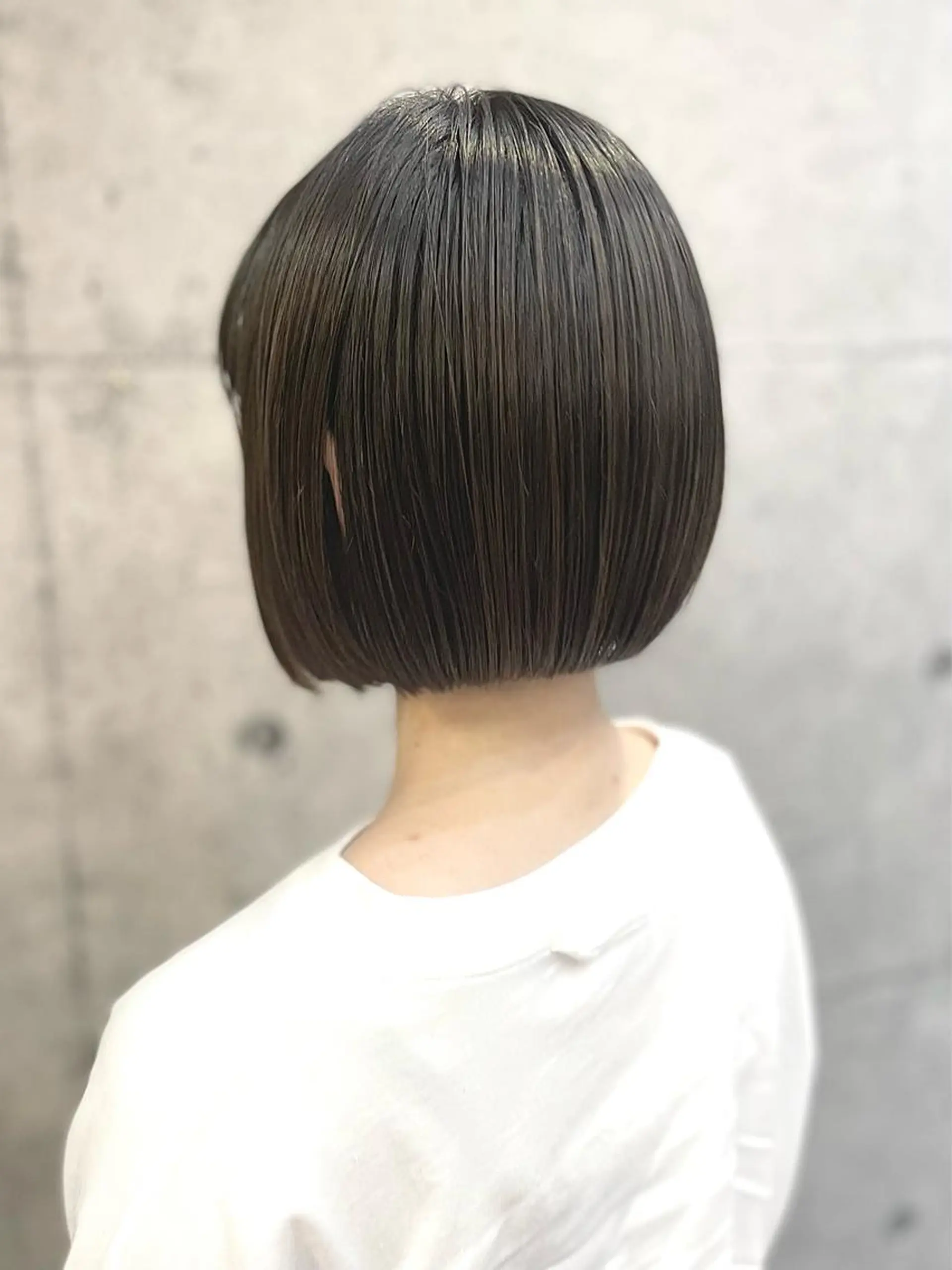 ショート カット 🔷ブリーチバレイヤ ージュ🔷飯野達也のヘアスタイル