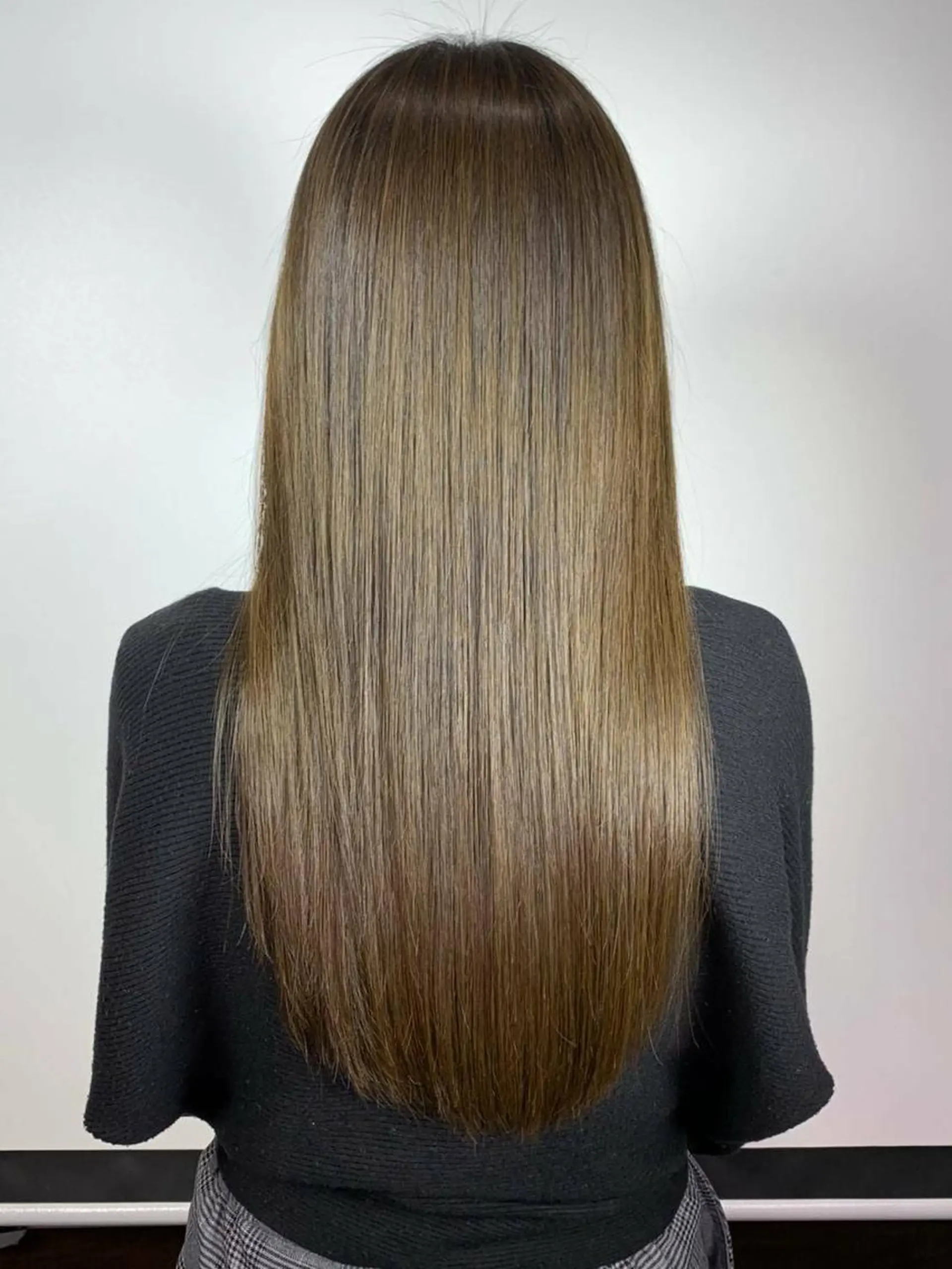 セミロング 🌈アロマヘアルーム 新宿3号店🌈のヘアスタイル