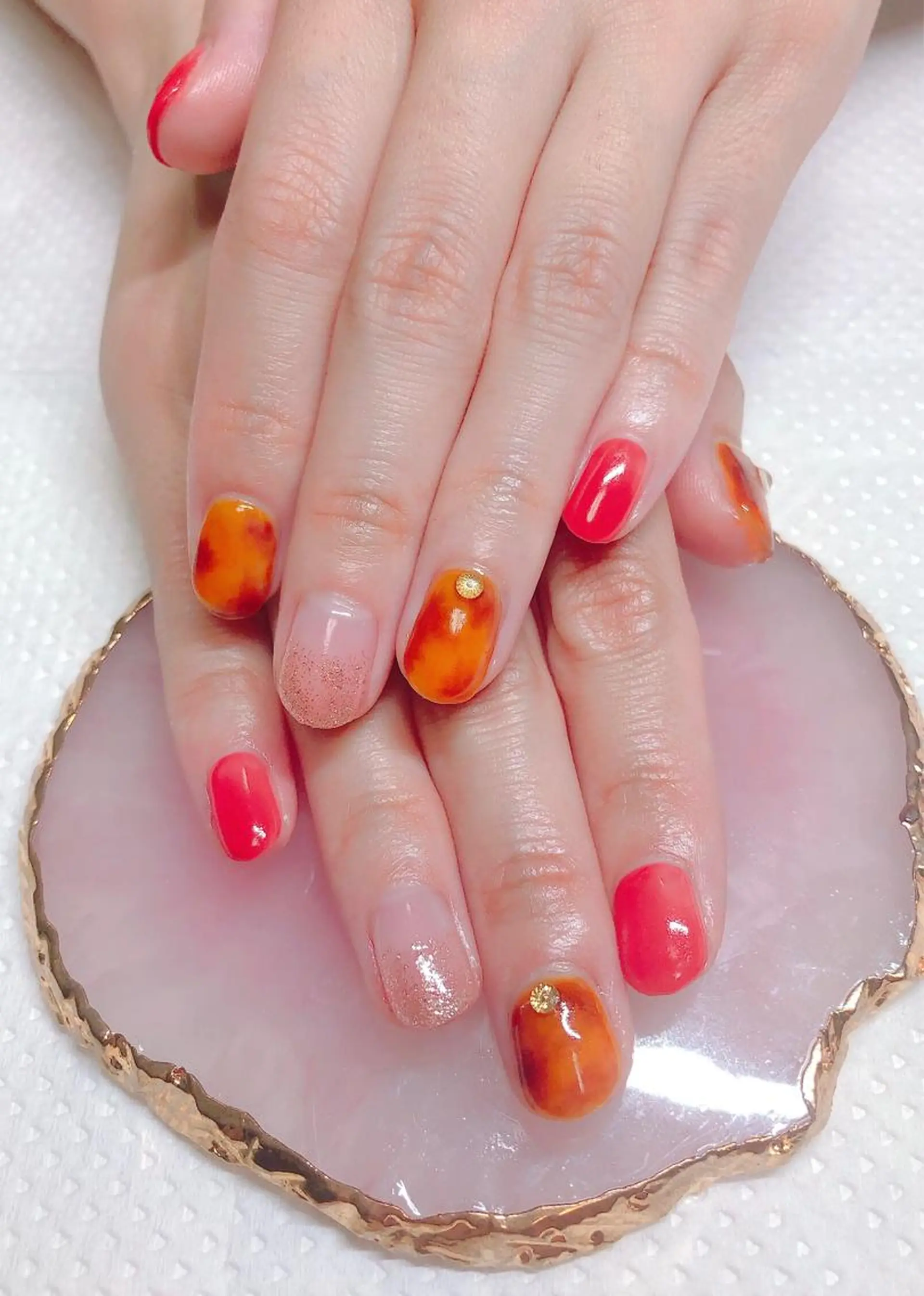 ネイル べっ甲ネイル ハンドネイル CROWN プライベートサロンのネイルデザイン