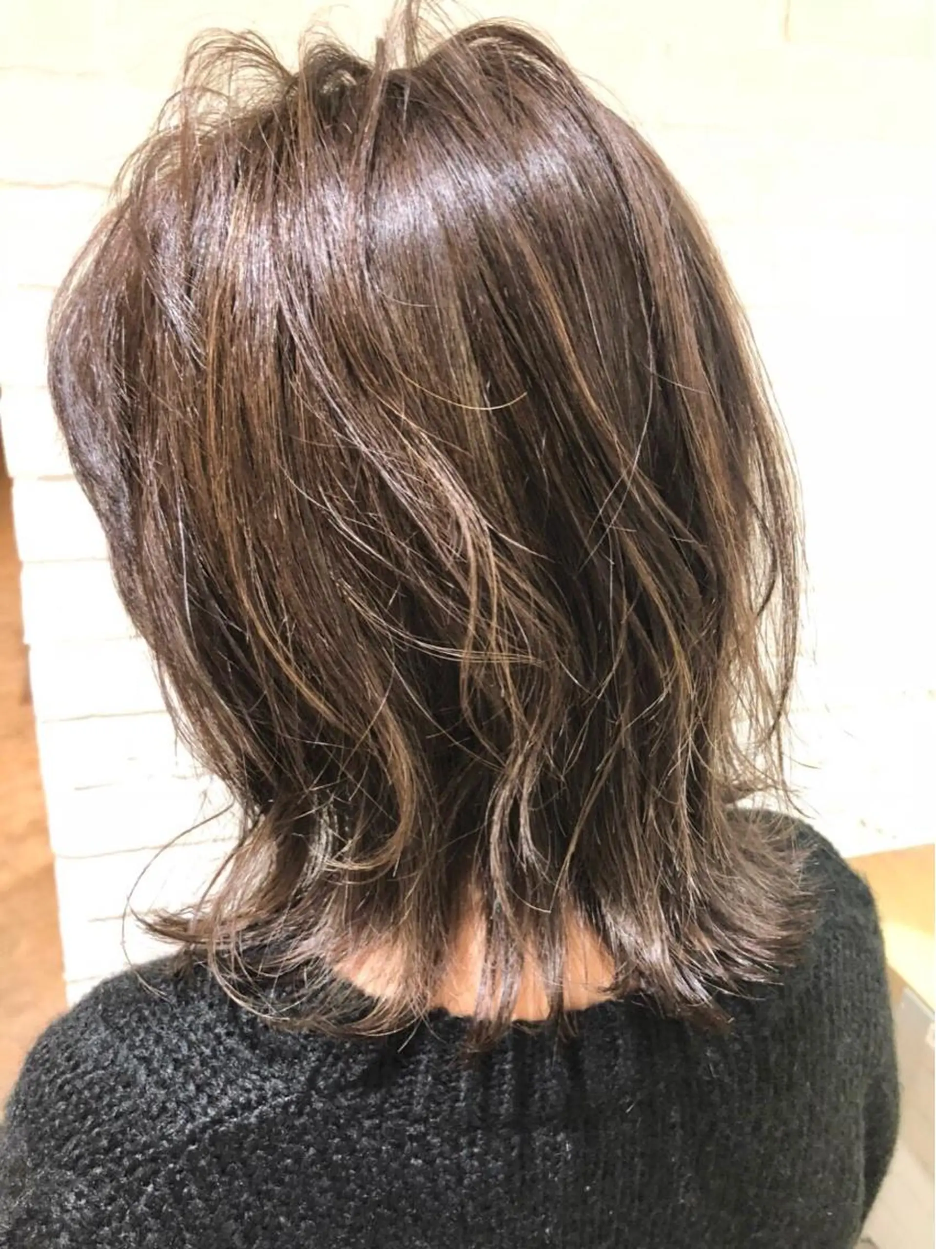 ミディアム カラー グレージュ ハイライトカラー ハイライト ヘアカラー 💈平島 拓也💈のヘアスタイル