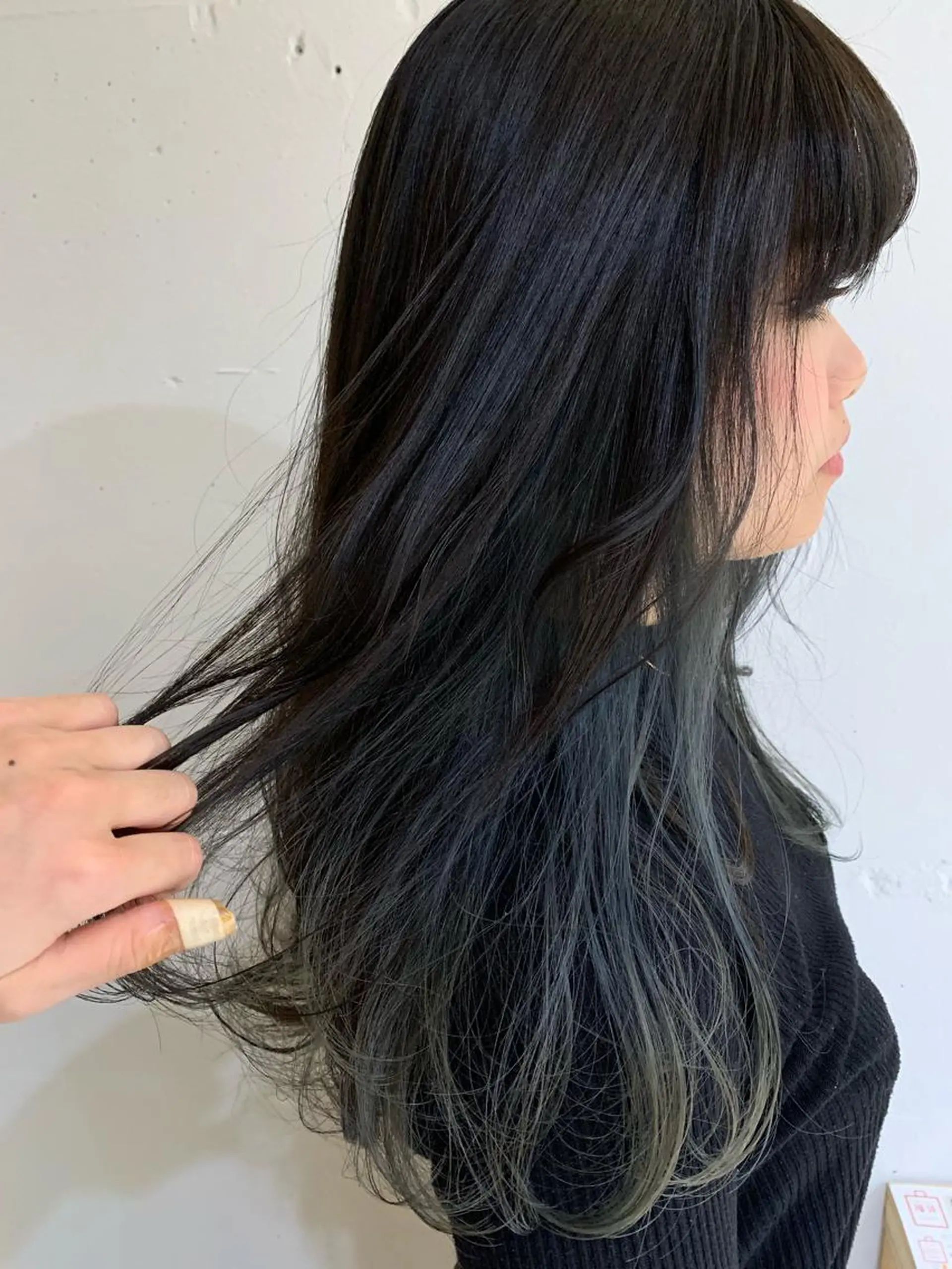 ロング カラー アッシュ ブルーカラー ブルーアッシュ インナーカラー newi 京橋 【yuuki】のヘアスタイル