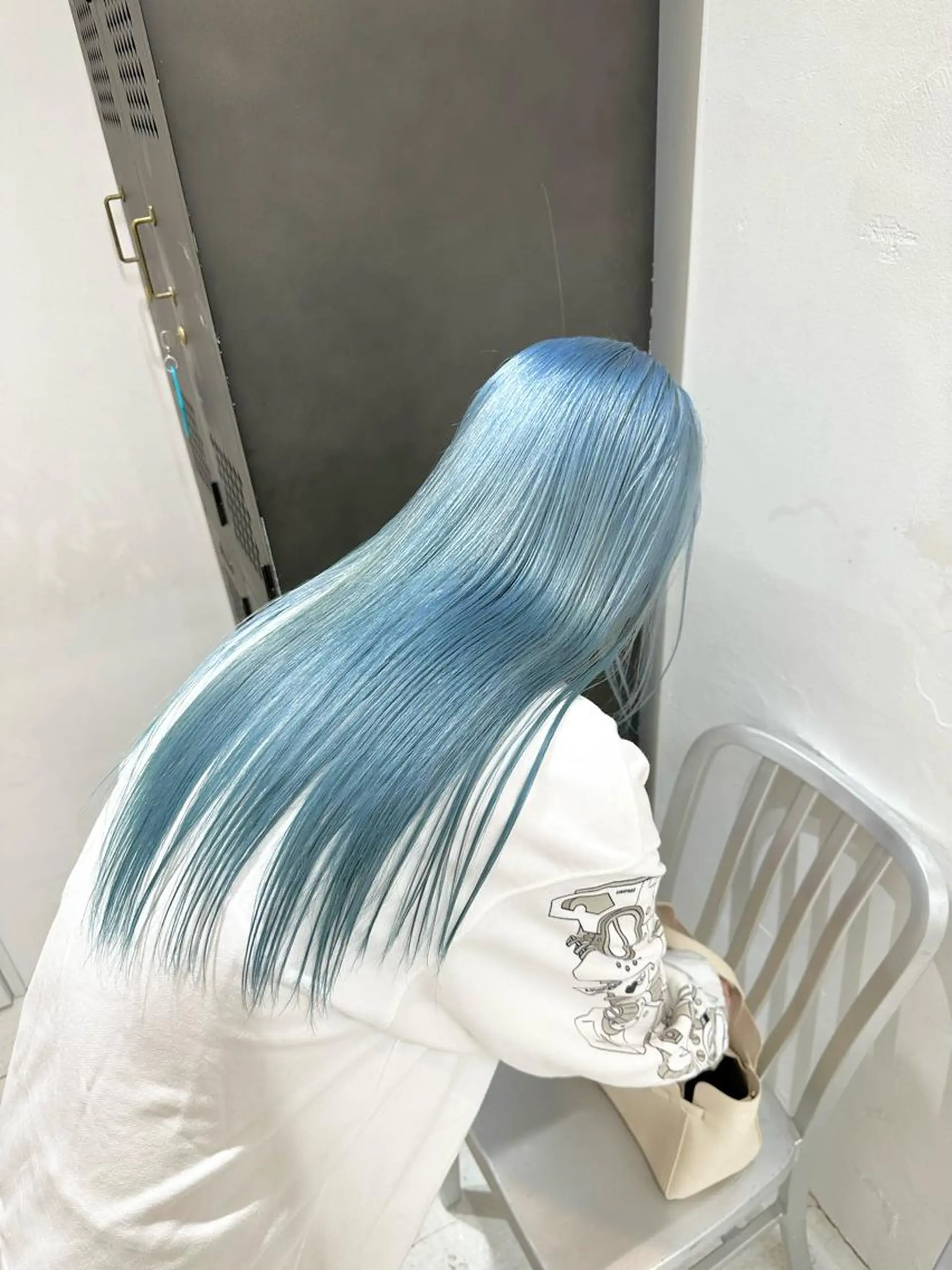 ロング カラー ヘアカラー トリートメント kai .のヘアスタイル