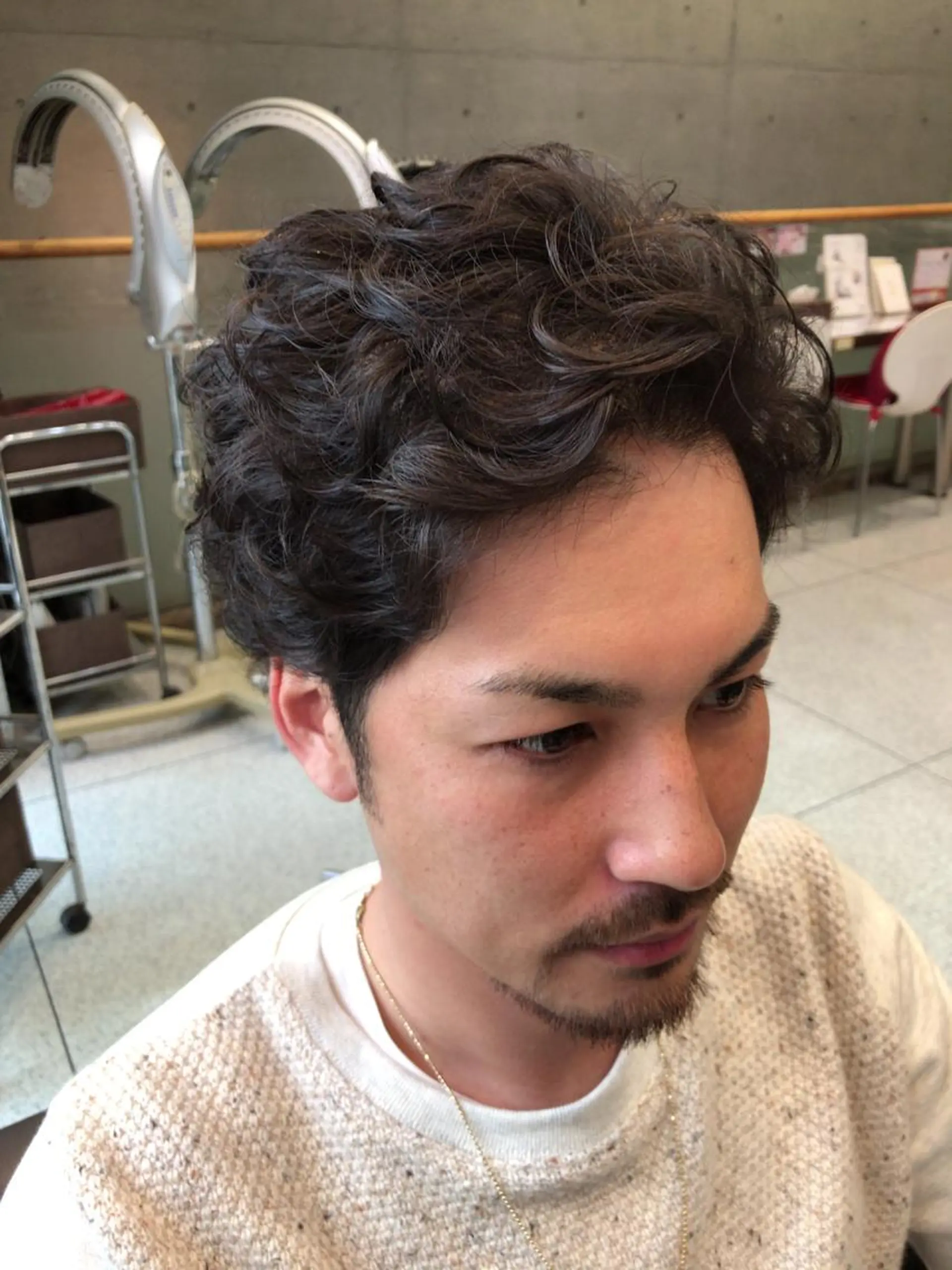 ショート パーマ メンズ メンズパーマ カット パーマ トリートメント 大栗 佑也  髪質改善のヘアスタイル