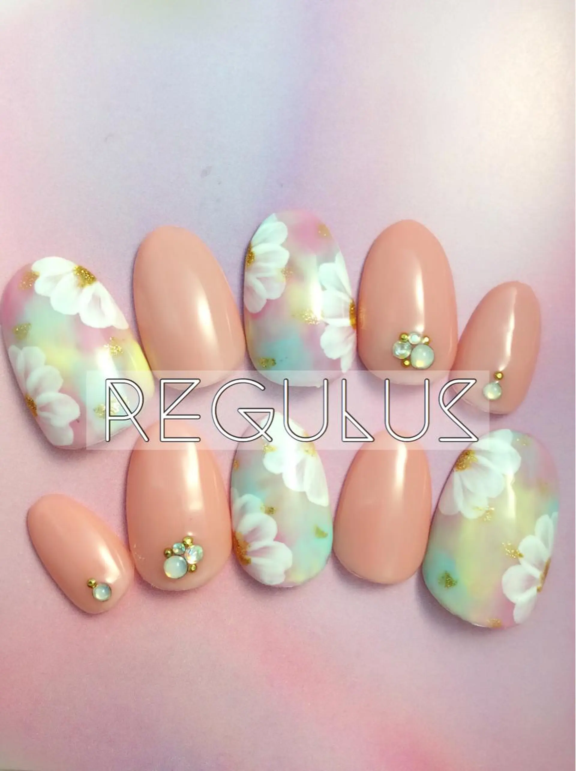 ネイル アートネイル ワンカラーネイル ストーンネイル ネイルチップ Regulus 西川のネイルデザイン