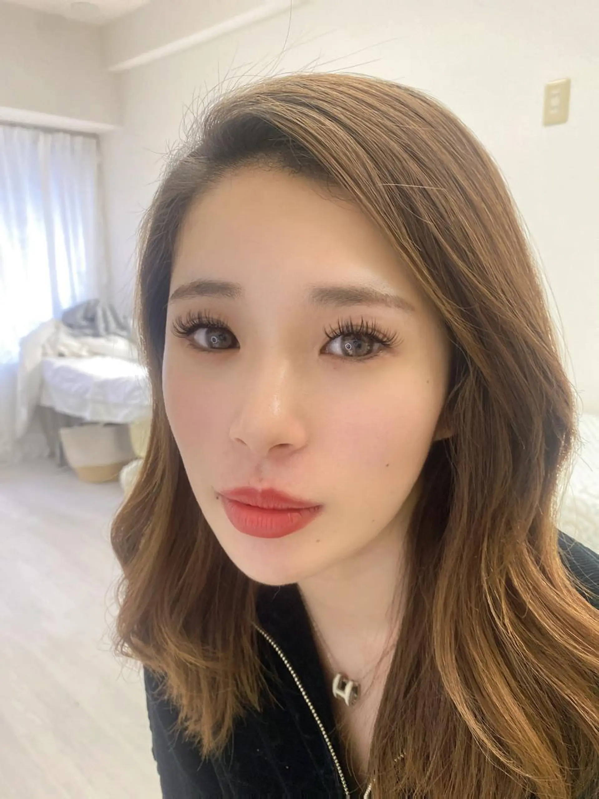 マツエク・マツパ 束感まつ毛 ボリュームラッシュ EILIS& EYEのマツエク・マツパデザイン