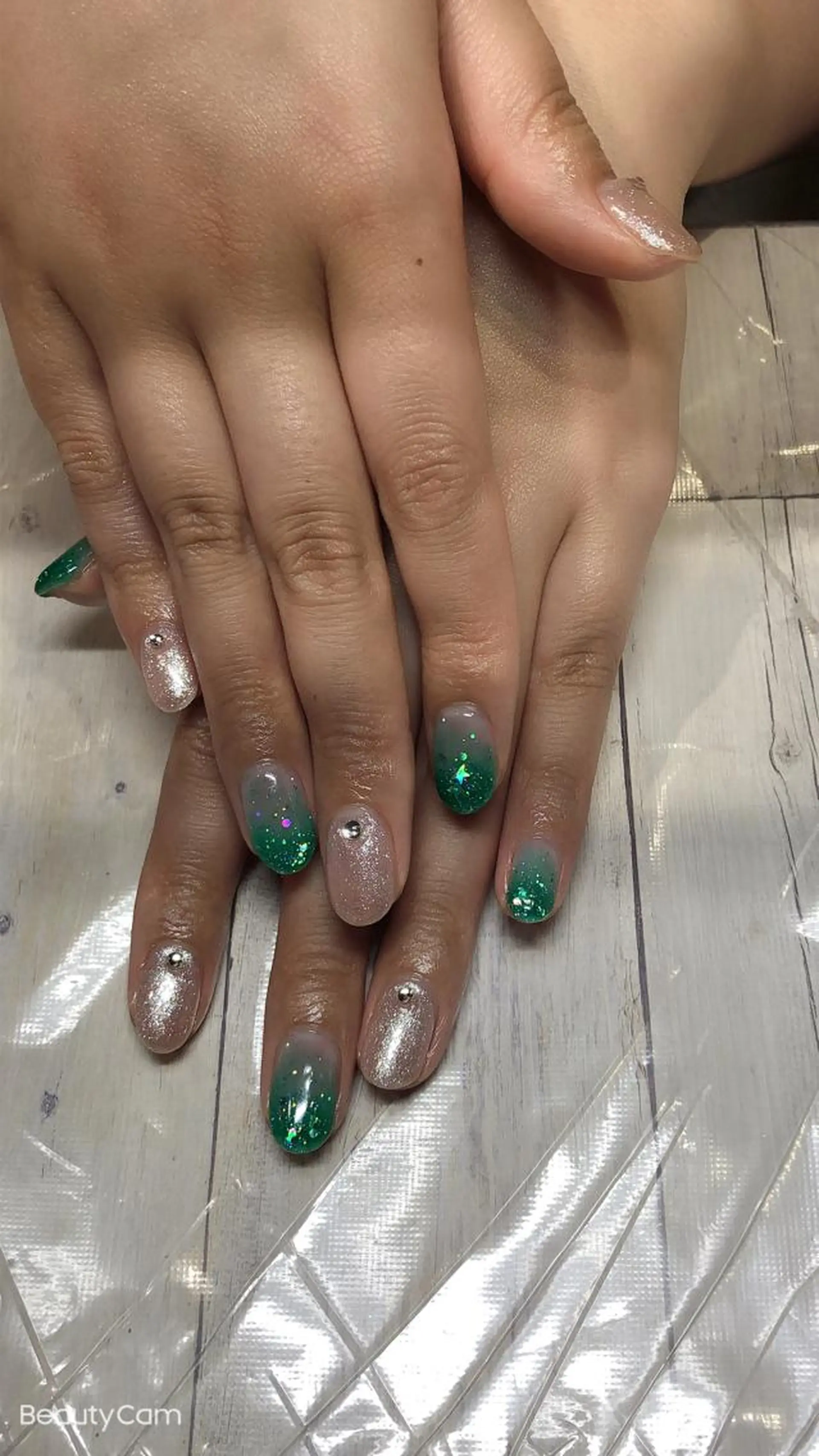 ネイル 💎Guarendo💎錦糸町店所属・✨アン ミユ✨のネイルデザイン