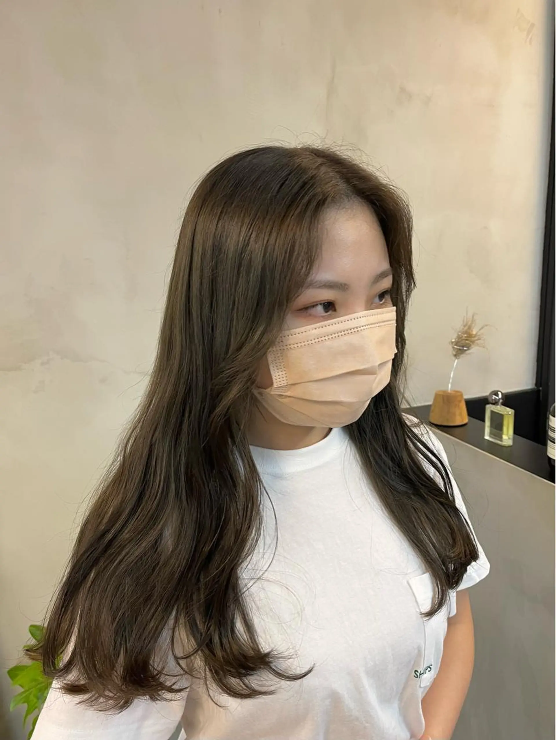 ロング カラー ヘアアレンジ 透明感カラー グレージュ オリーブグレージュ オリーブグレー miyu /レイヤー/ブリーチのヘアスタイル