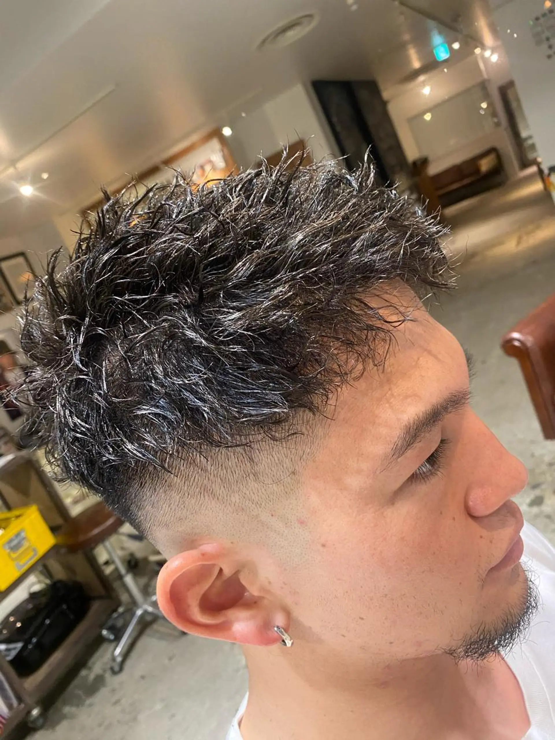 ショート カラー パーマ ヘアアレンジ メンズ キッズ フェードカット メンズパーマ スキンフェード メンズツイストパーマ メンズベリーショート Forest. -髪質改善-のヘアスタイル