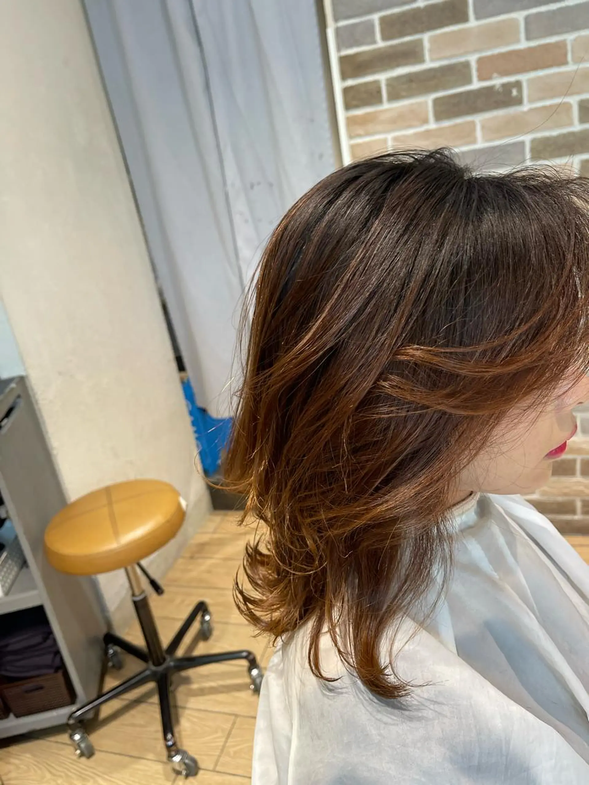 ミディアム カラー 顔周りカット ETOWA shinjuku所属・小顔似合わせ提案/ レイヤー/川澄かずまのヘアスタイル