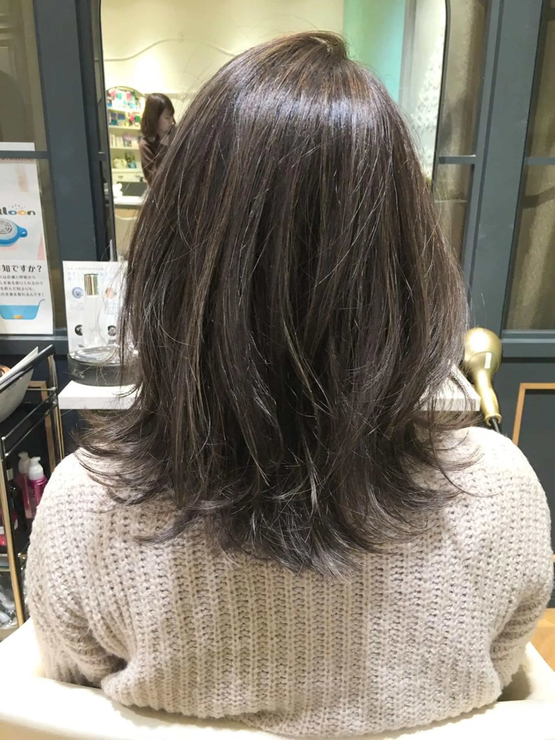 ミディアム セミロング ロング カラー アッシュ ハイライトカラー ラベンダーカラー ラベンダーアッシュ ハイライト 酸性縮毛矯正のプロ 杉山玲介のヘアスタイル