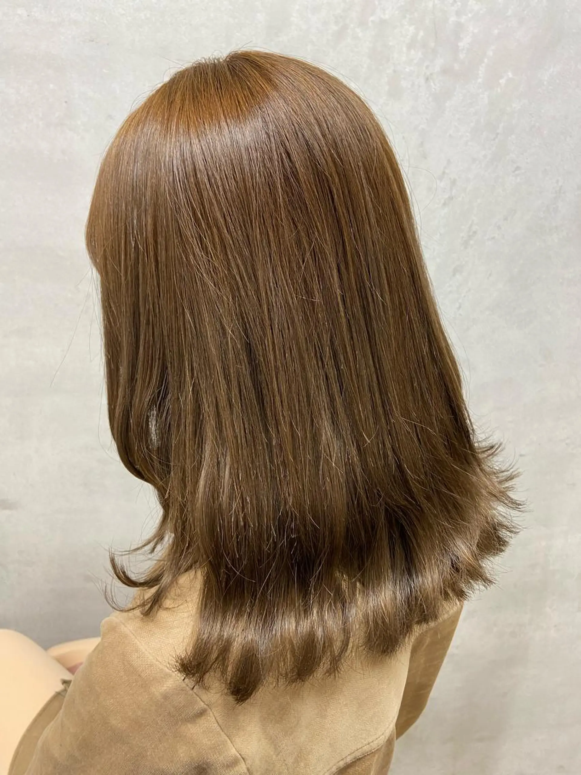 ミディアム カラー ベージュカラー ブリーチ Rosso東川口店所属・米田 瑠夏のヘアスタイル