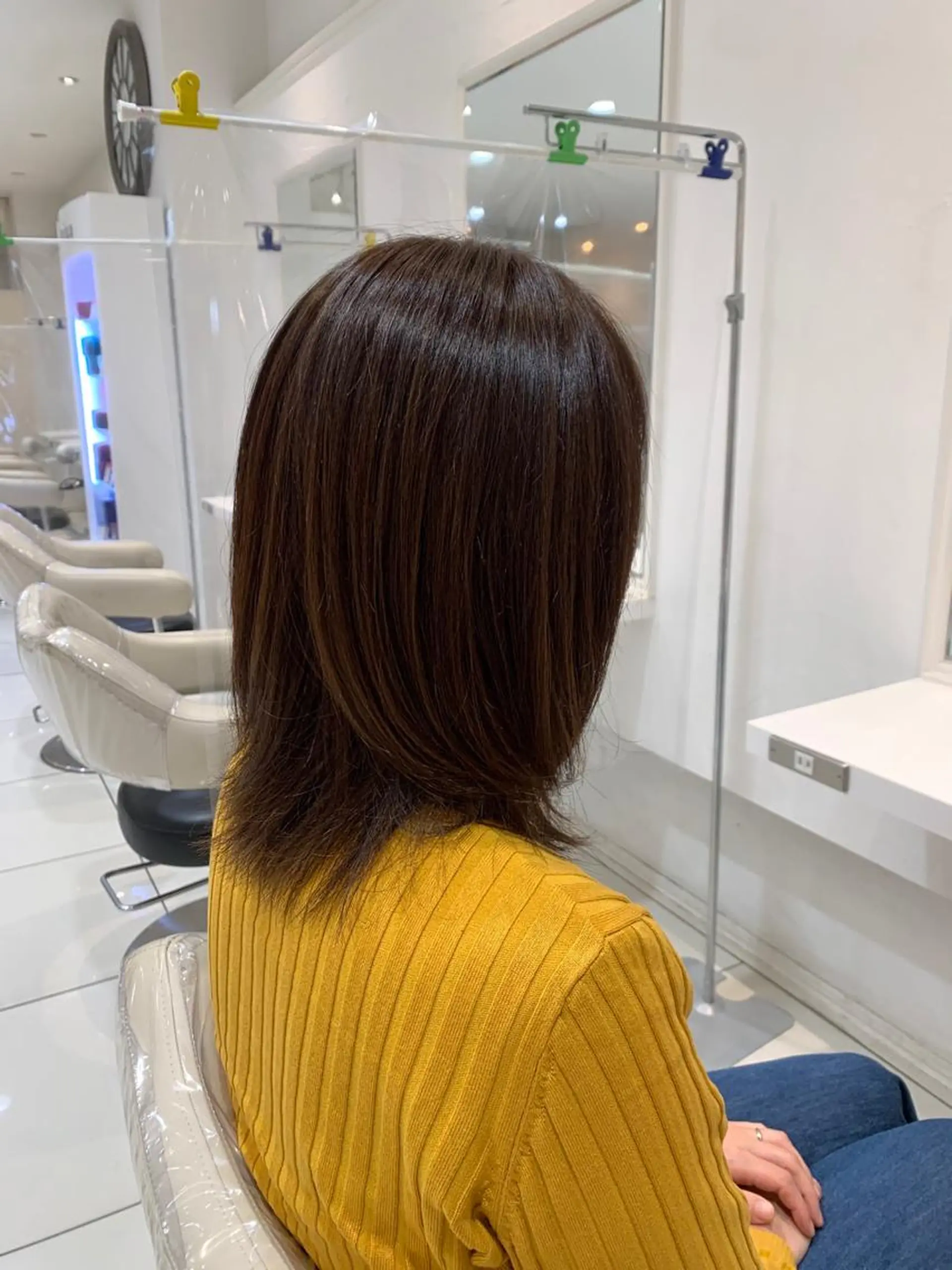 ミディアム カラー 金澤 夏海のヘアスタイル