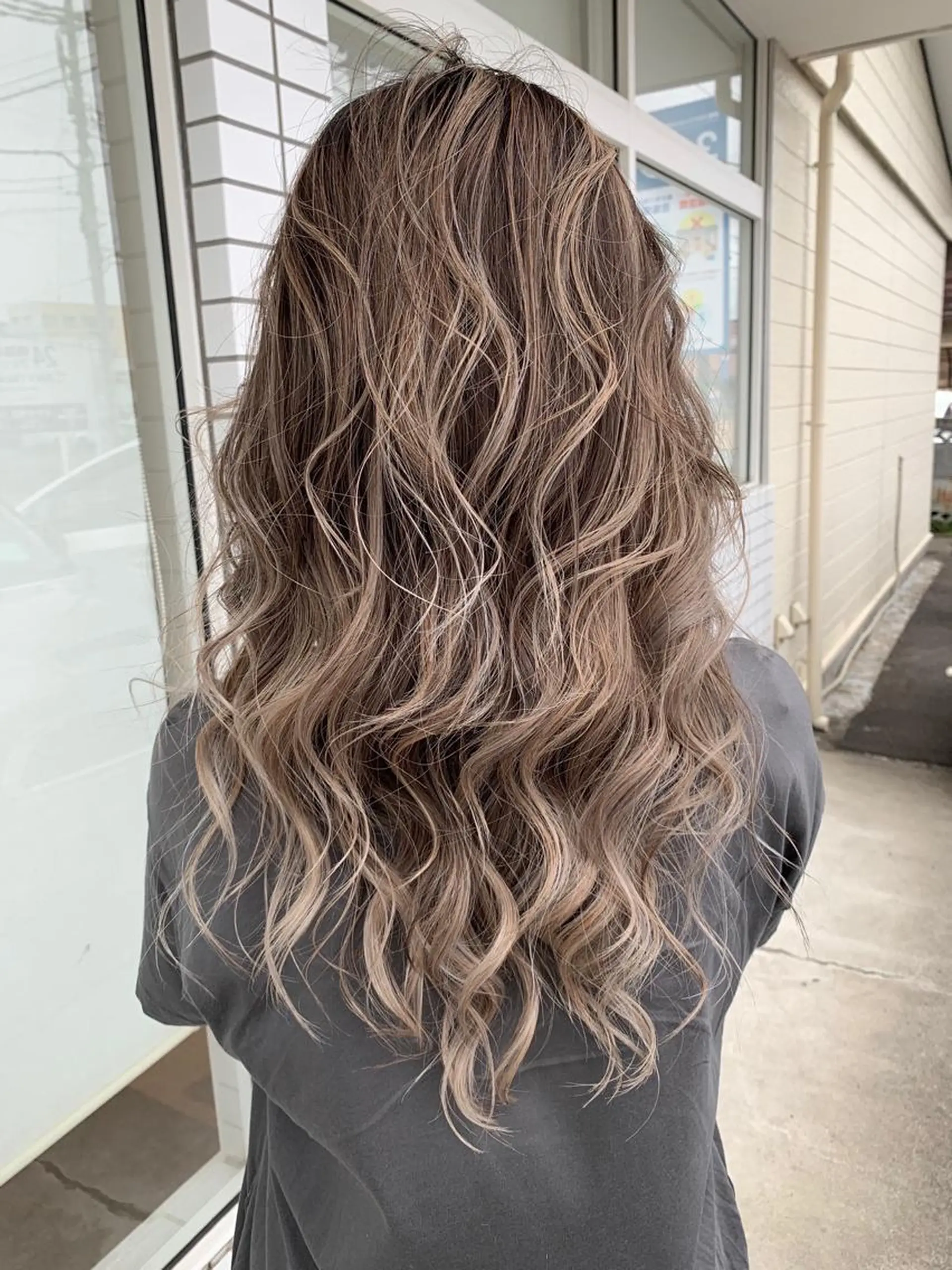 ロング ヘアカラー BLUE Hair&Life所属・菊地 良太のヘアスタイル