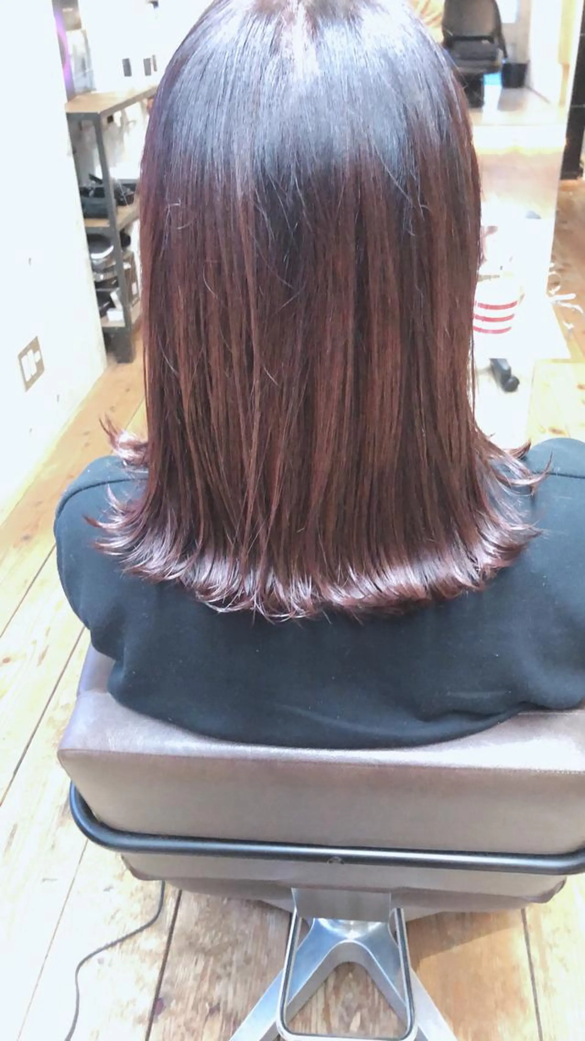 セミロング カラー ブリーチ nagisa /縮毛矯正のヘアスタイル