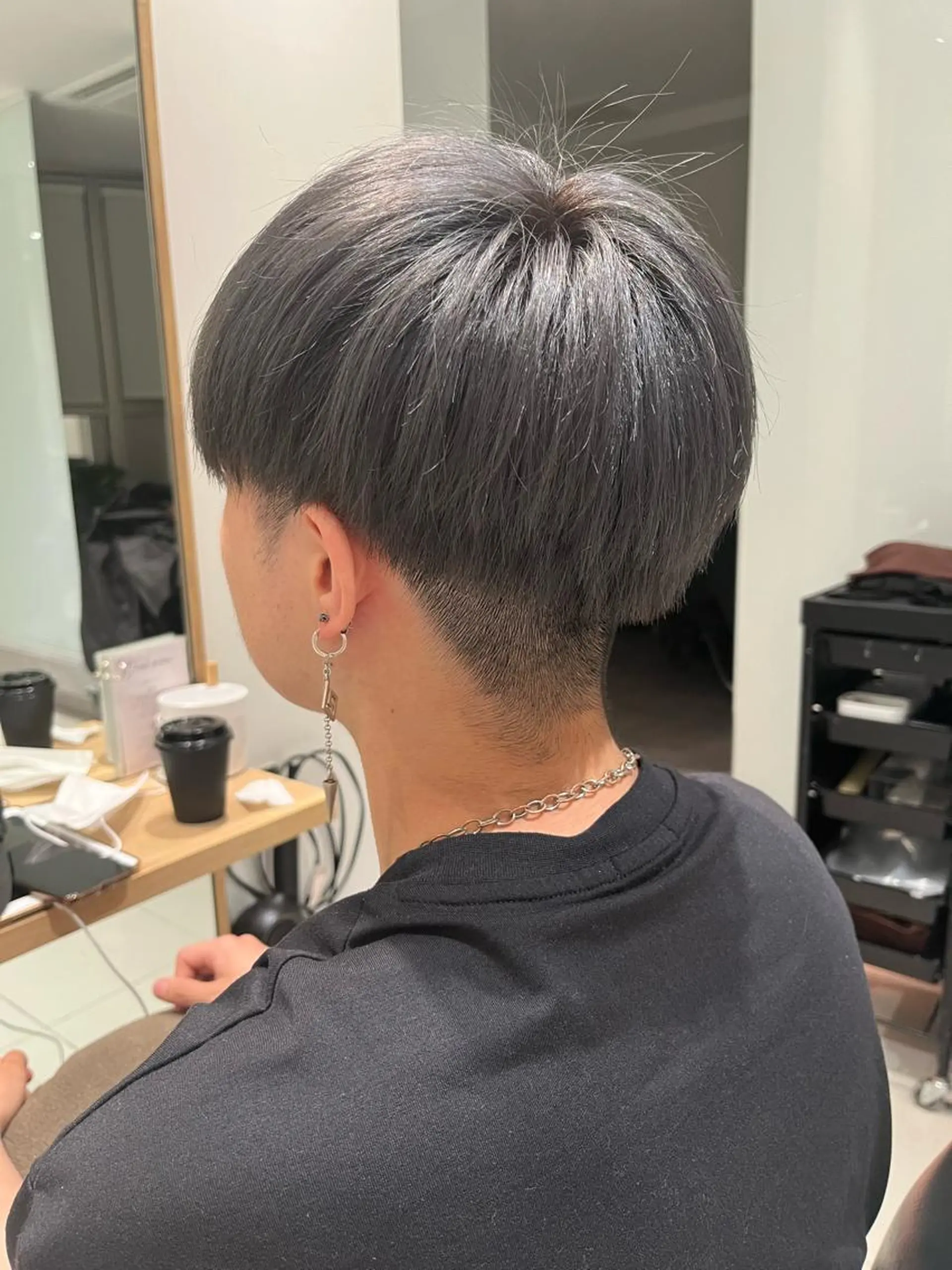 ショート カラー ヘアアレンジ ラベンダーカラー ラベンダーグレー MAYU/ハイトーン /レイヤーカットのヘアスタイル