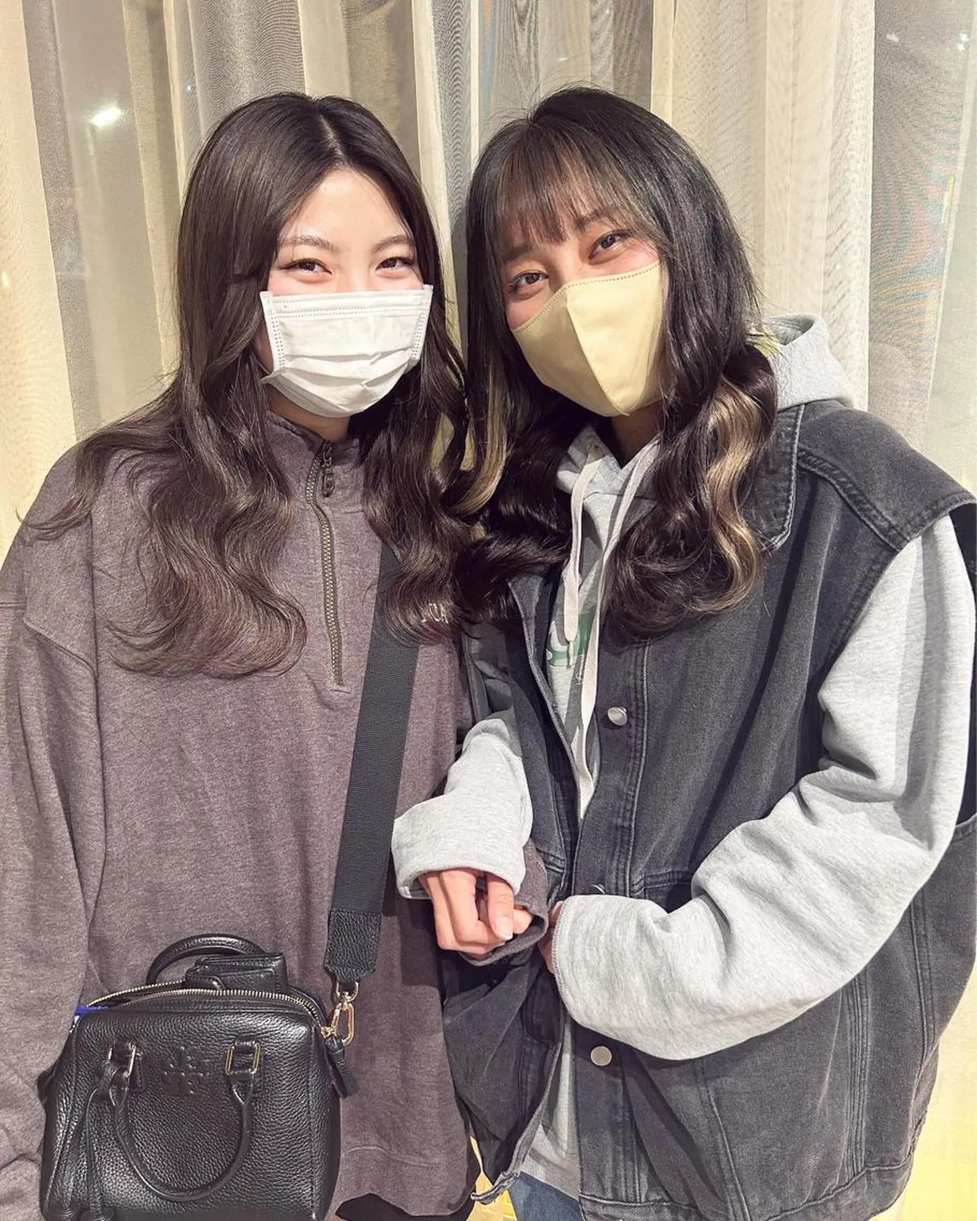 ロング アールバイニーナ所属・R by NINA アールバイニーナのヘアスタイル