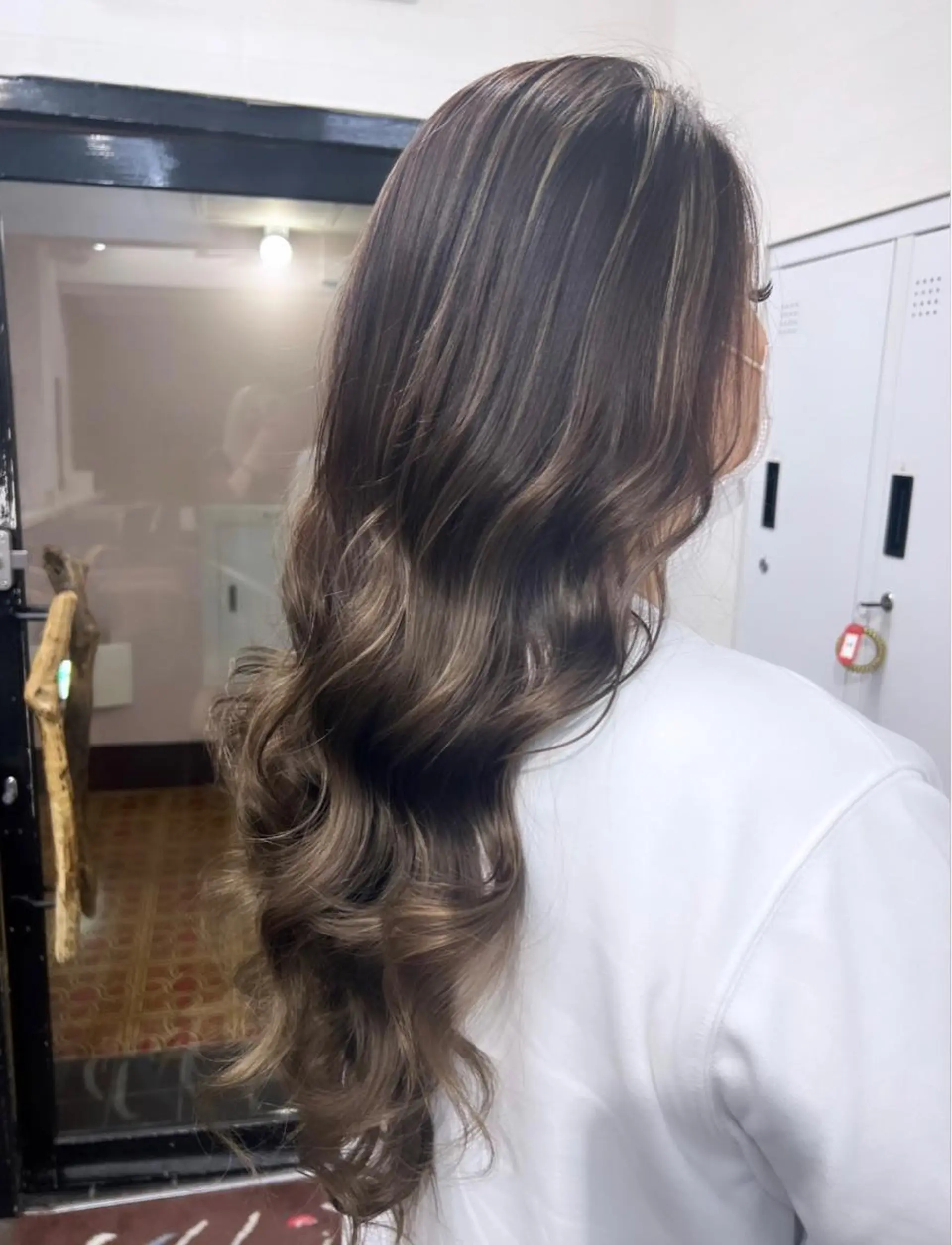 ロング カラー ブリーチ ケアブリーチ ヘアカラー 🧠U-topia 西村彩🧠のヘアスタイル