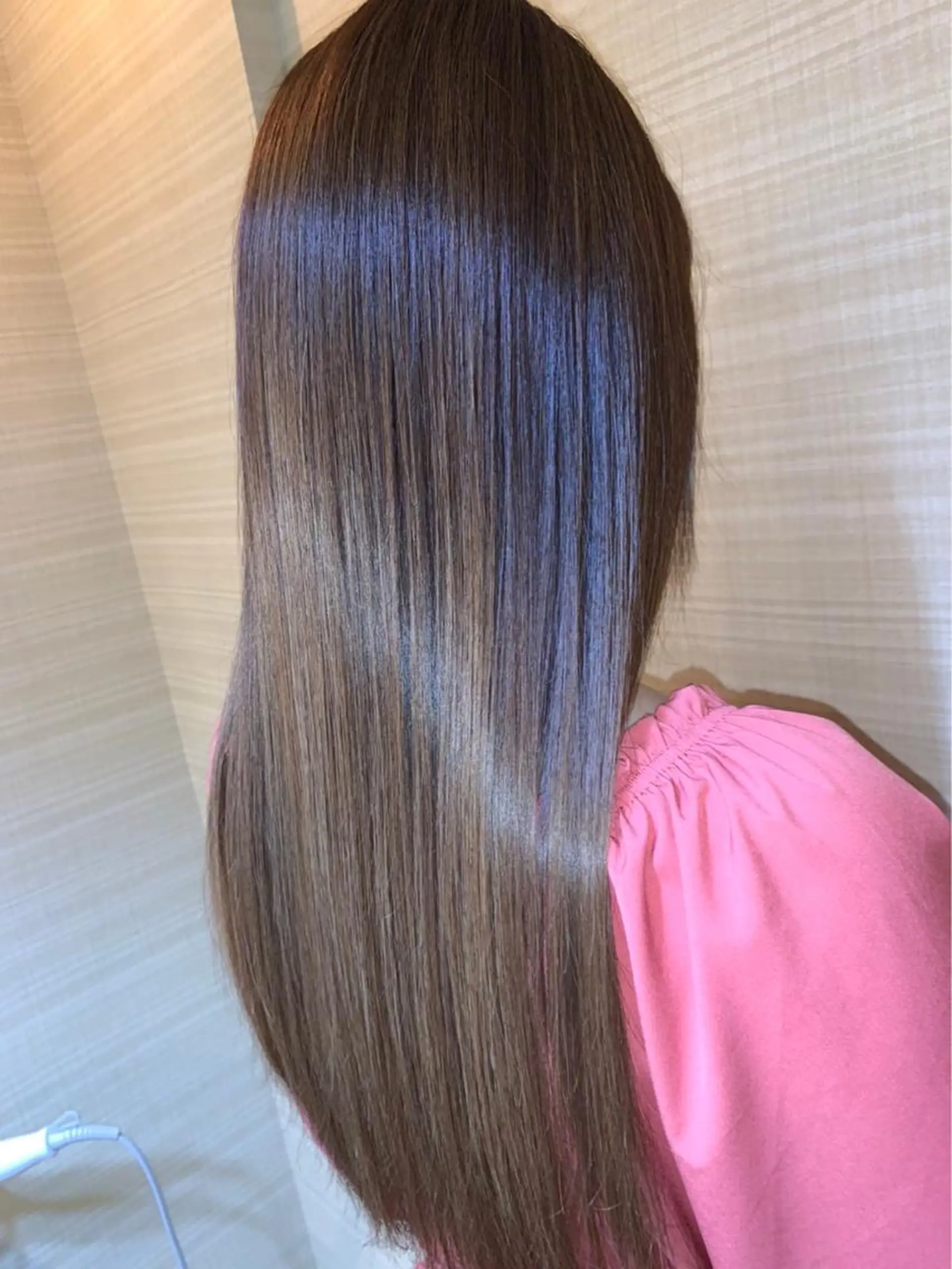 セミロング universe tokyoのヘアスタイル