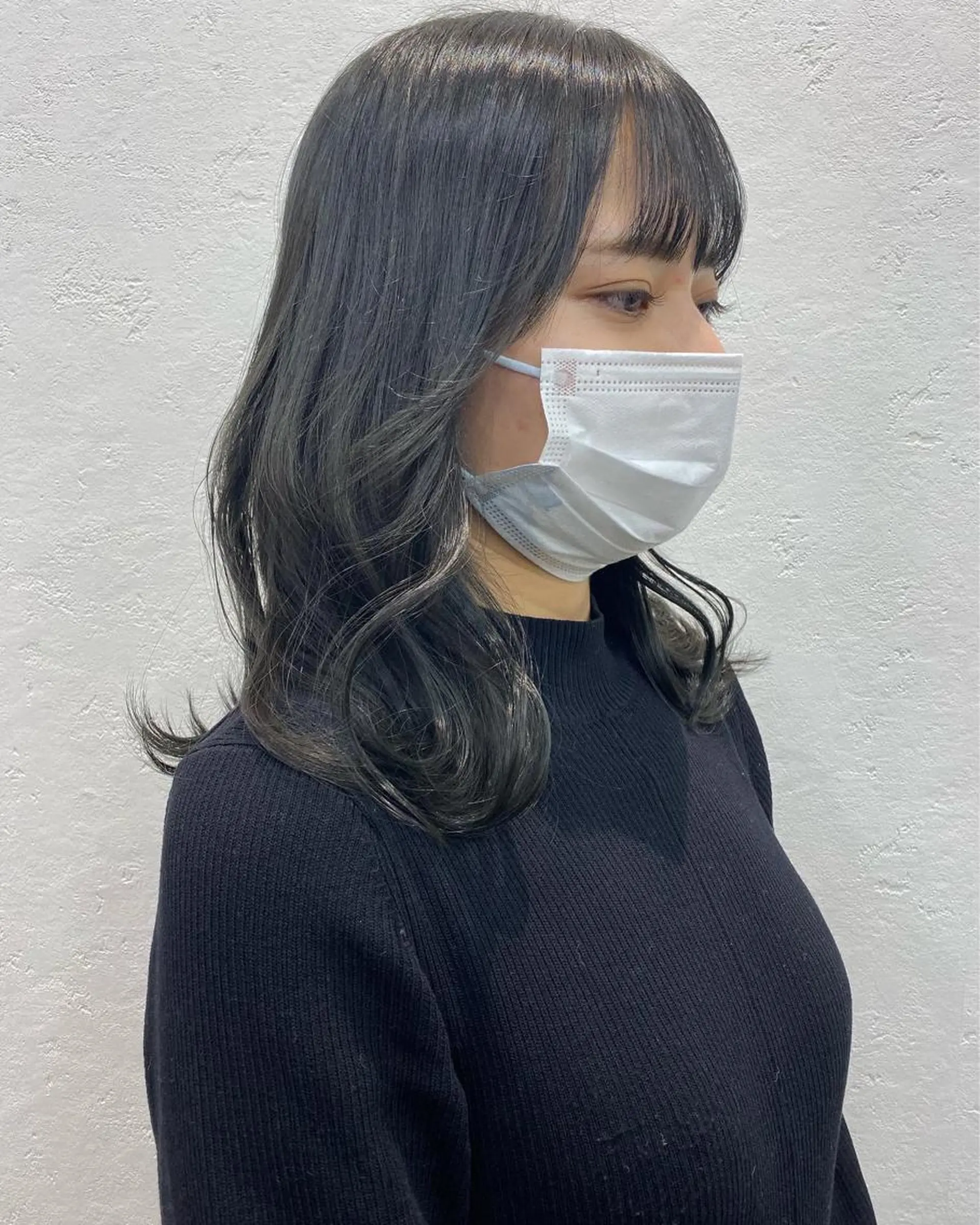 ミディアム カラー オリーブ/アッシュ やわらか透明感カラーのヘアスタイル