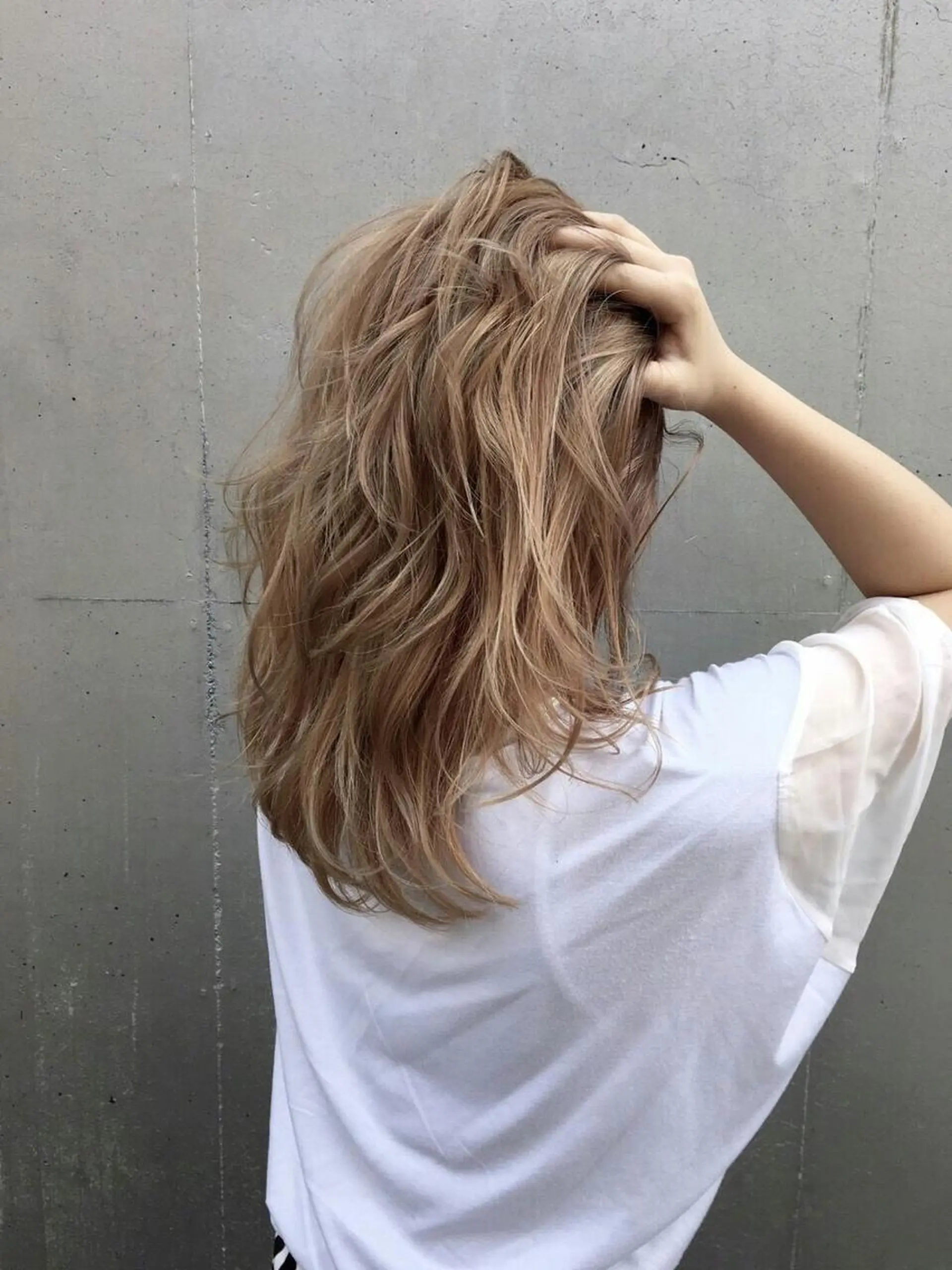 カラー 店長 茂野聖史のヘアスタイル