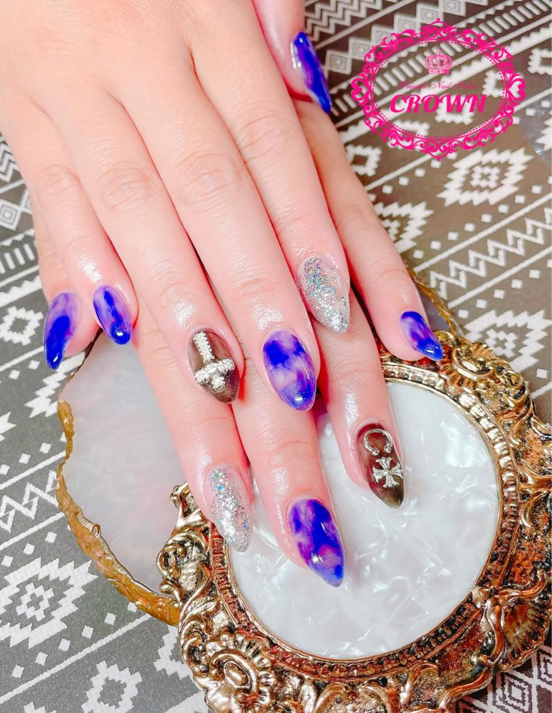 ネイル CROWN プライベートサロンのネイルデザイン