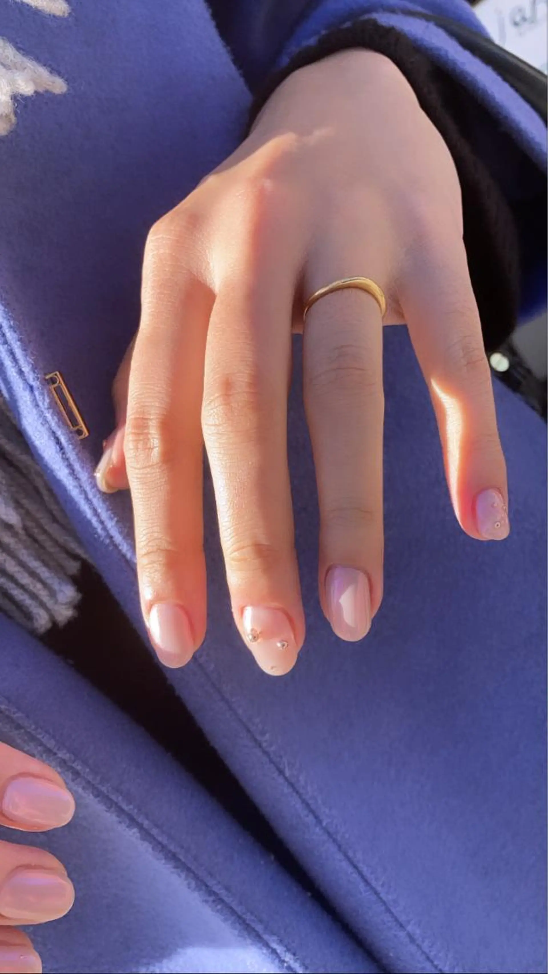 ネイル nailsalon　hue所属・小山 羽奈のネイルデザイン