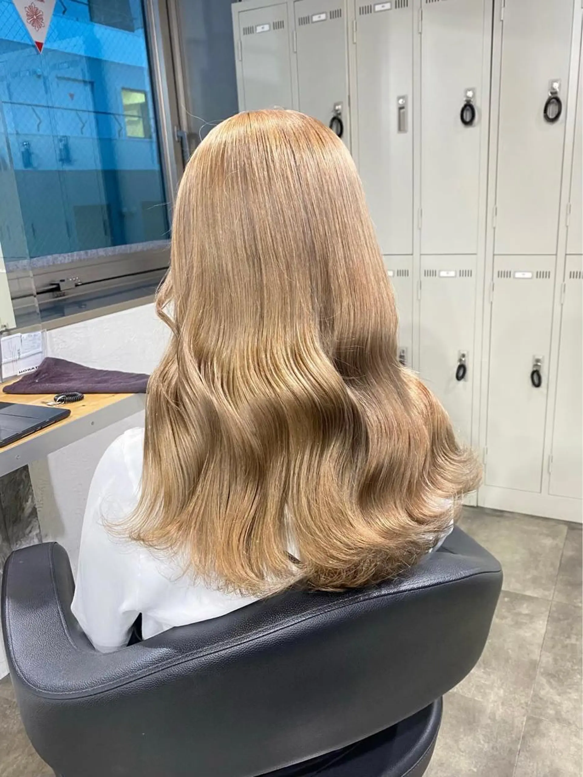 ロング カット ヘアカラー トリートメント ヘアセット 艶カラー の達人のヘアスタイル