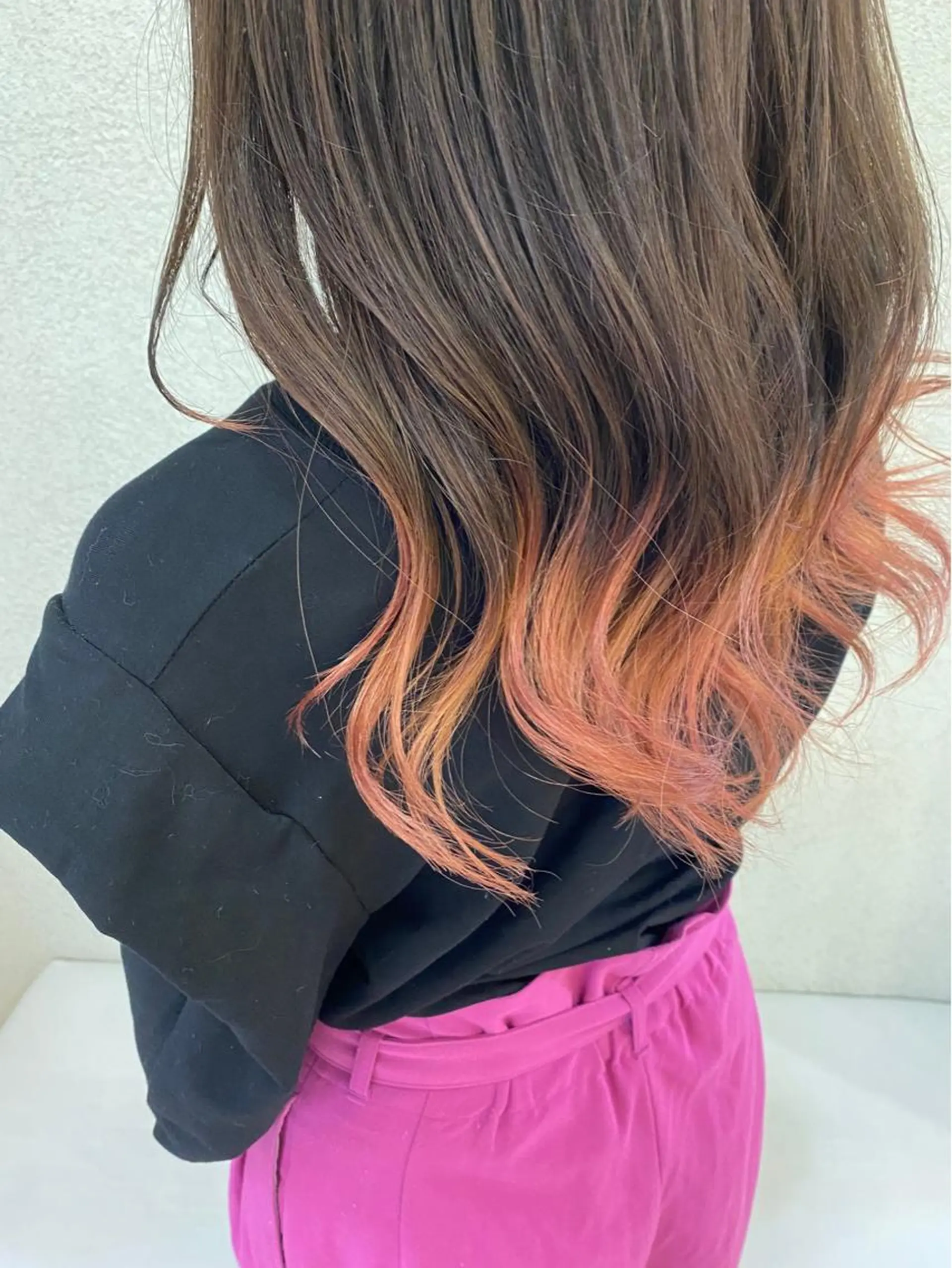 ロング カラー 松下 由恵のヘアスタイル