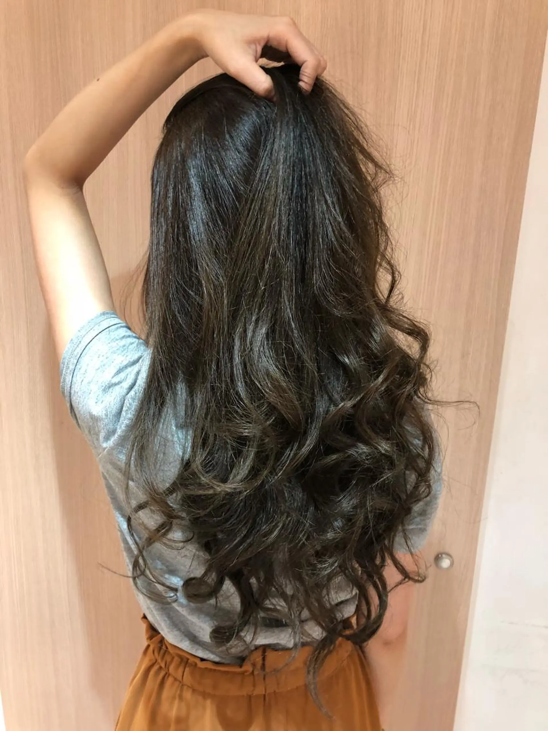 ロング 縮毛矯正/髪質改善 継続する美髪のヘアスタイル