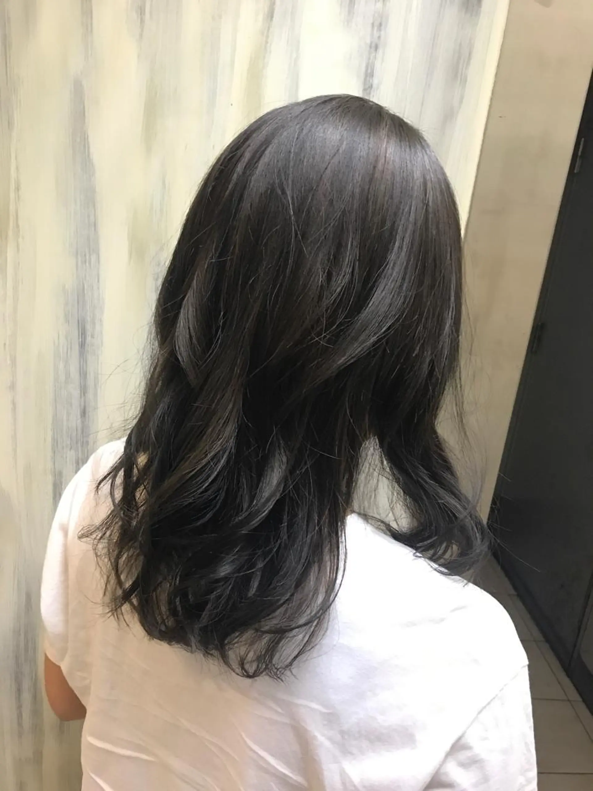 セミロング カラー TERRACE 福島所属・shi hoのヘアスタイル