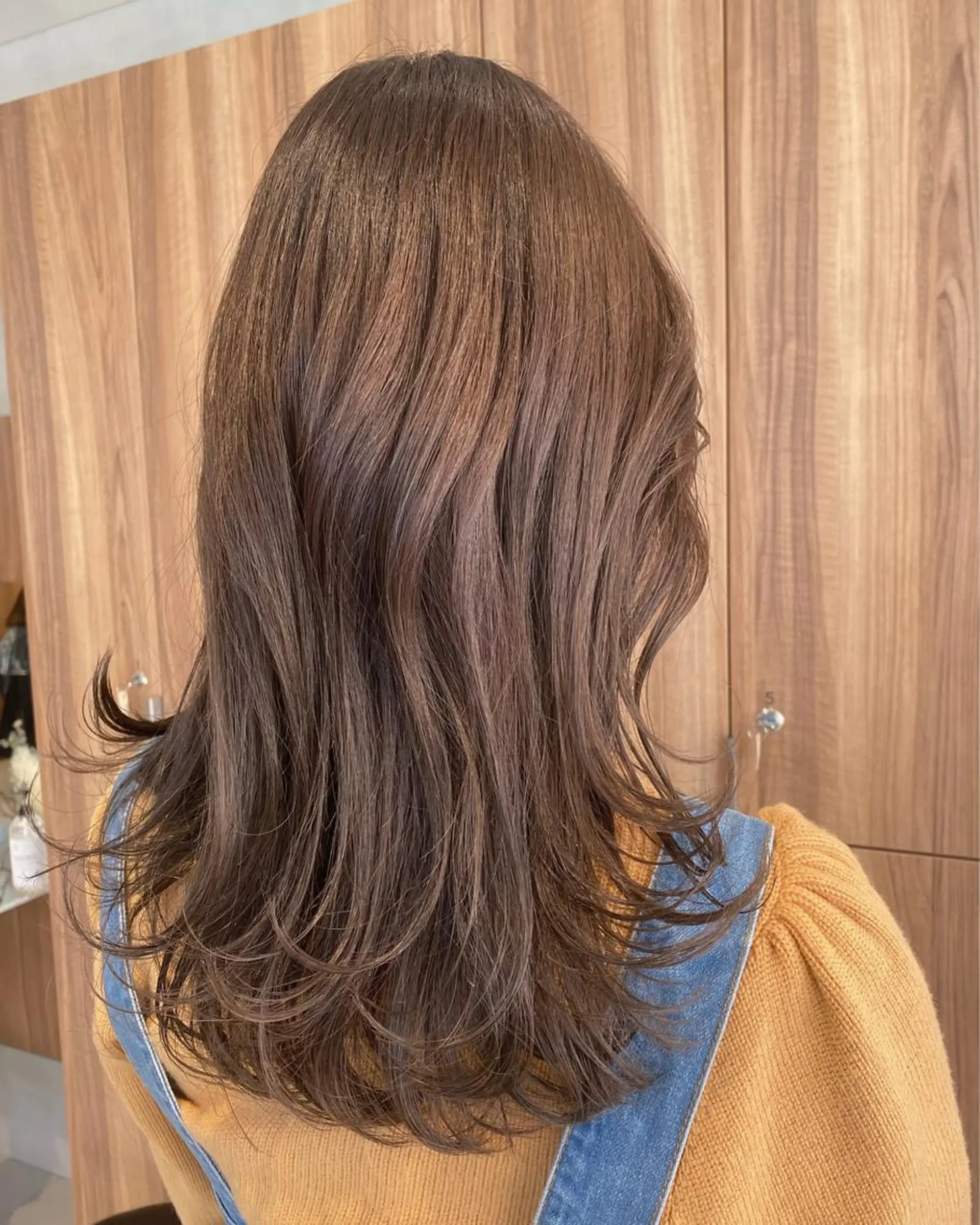 ロング カラー 透明感モテ艶髪カラー Gallicaイリサのヘアスタイル