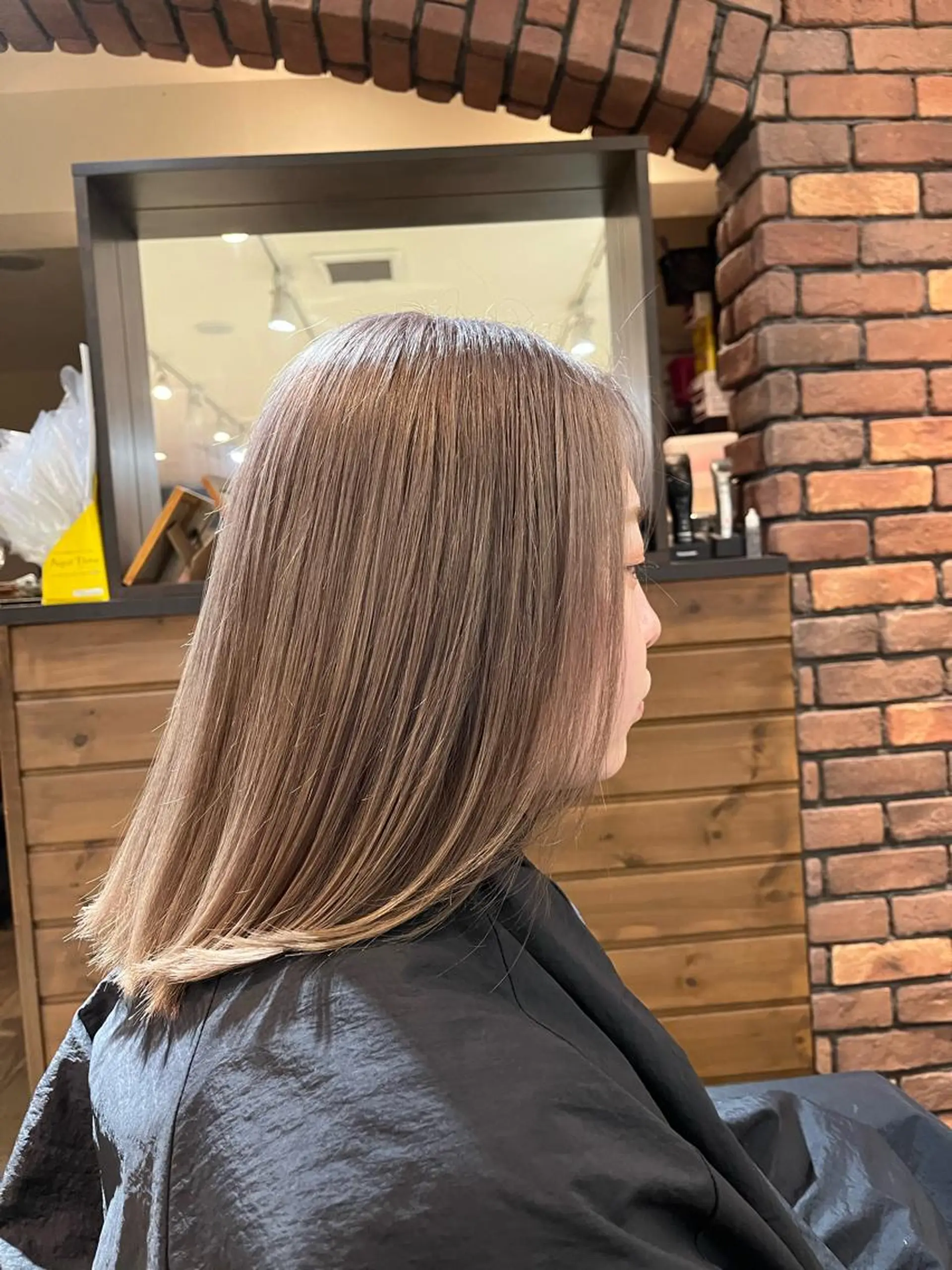 ミディアム カラー ベージュカラー ブリーチ ブリーチなしカラー 縮毛矯正 ヘアカラー VOYAGE所属・中園 康のヘアスタイル