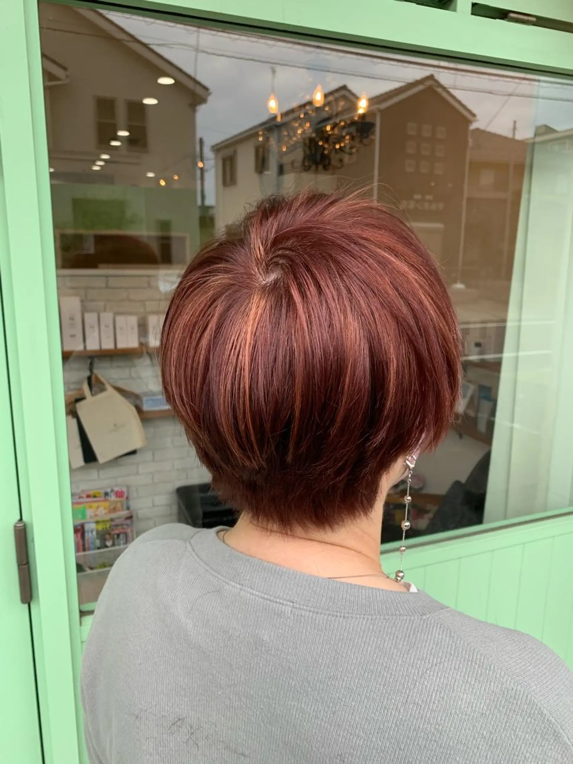 ショート カラー ハイライトカラー ハイライト ショートヘア カット ヘアカラー トリートメント schon 仙台のヘアスタイル