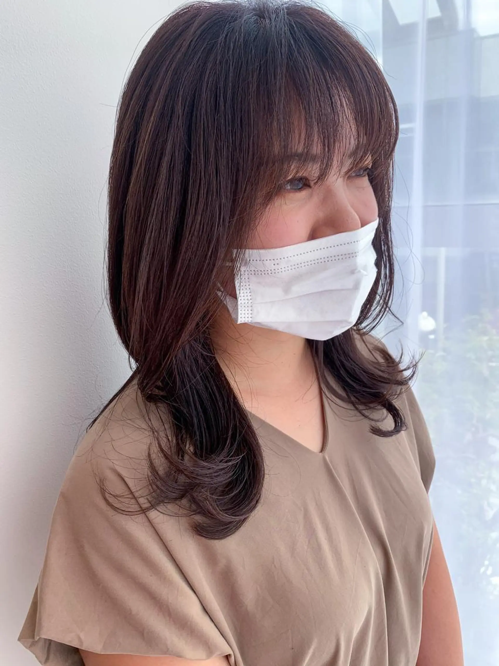 セミロング カラー セミロングパーマ アッシュ ブリーチ ケアブリーチ 透明感カラー モリシュンスケ /レイヤー/髪質改善のヘアスタイル